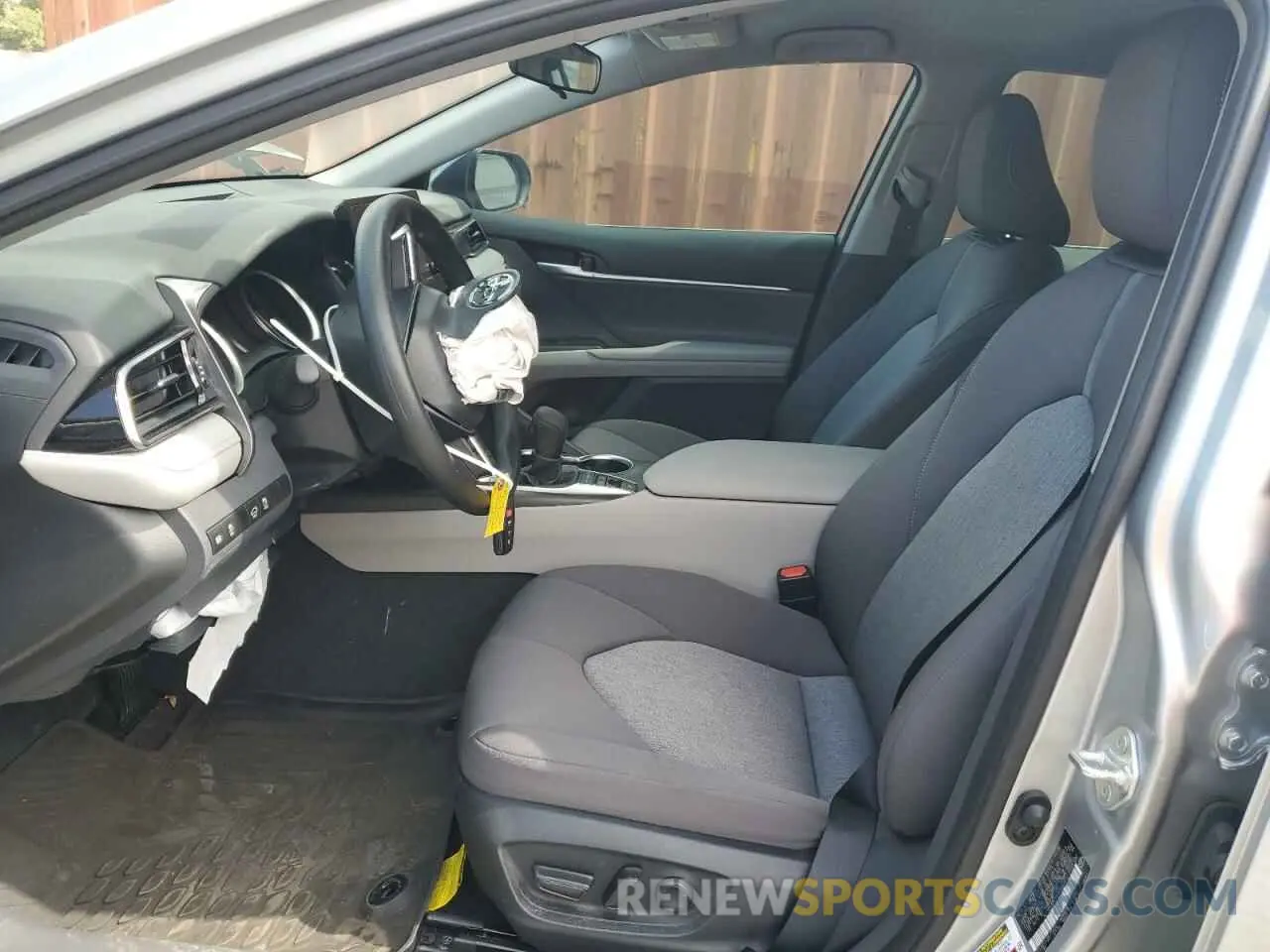 7 fotografías del automóvil dañado 4T1C31AK2RU076136 TOYOTA CAMRY 2024