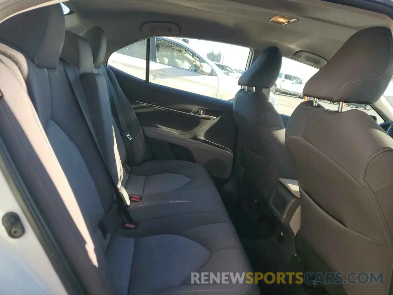 10 fotografías del automóvil dañado 4T1C31AK6RU065138 TOYOTA CAMRY 2024