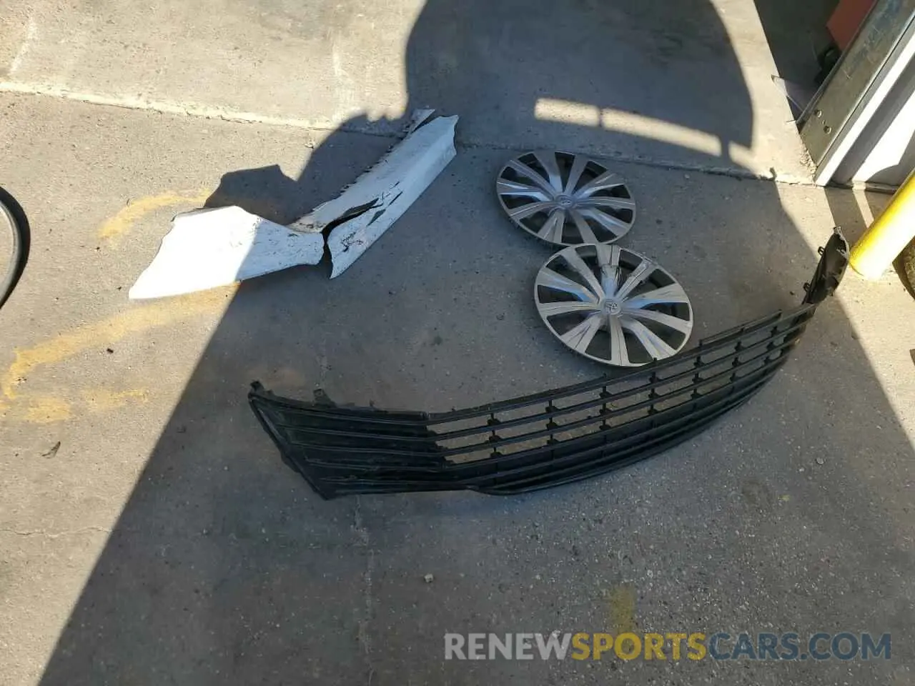 12 fotografías del automóvil dañado 4T1C31AK6RU065138 TOYOTA CAMRY 2024