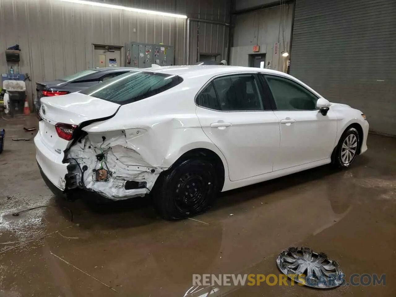 3 fotografías del automóvil dañado 4T1C31AK7RU073152 TOYOTA CAMRY 2024