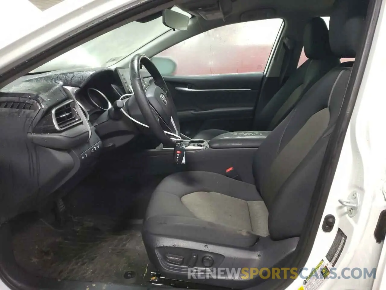7 fotografías del automóvil dañado 4T1C31AK7RU073152 TOYOTA CAMRY 2024