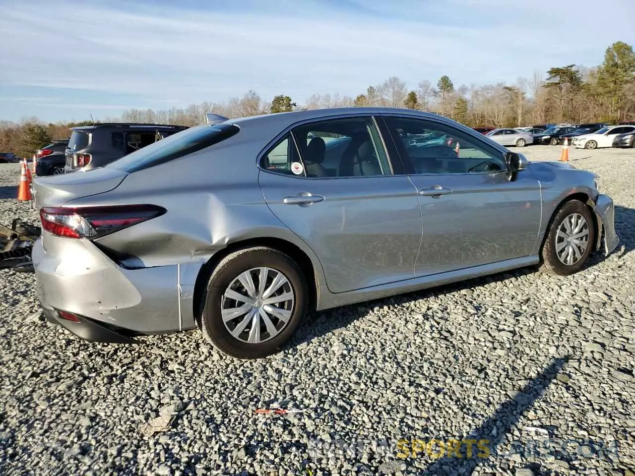 3 fotografías del automóvil dañado 4T1C31AKXRU072643 TOYOTA CAMRY 2024