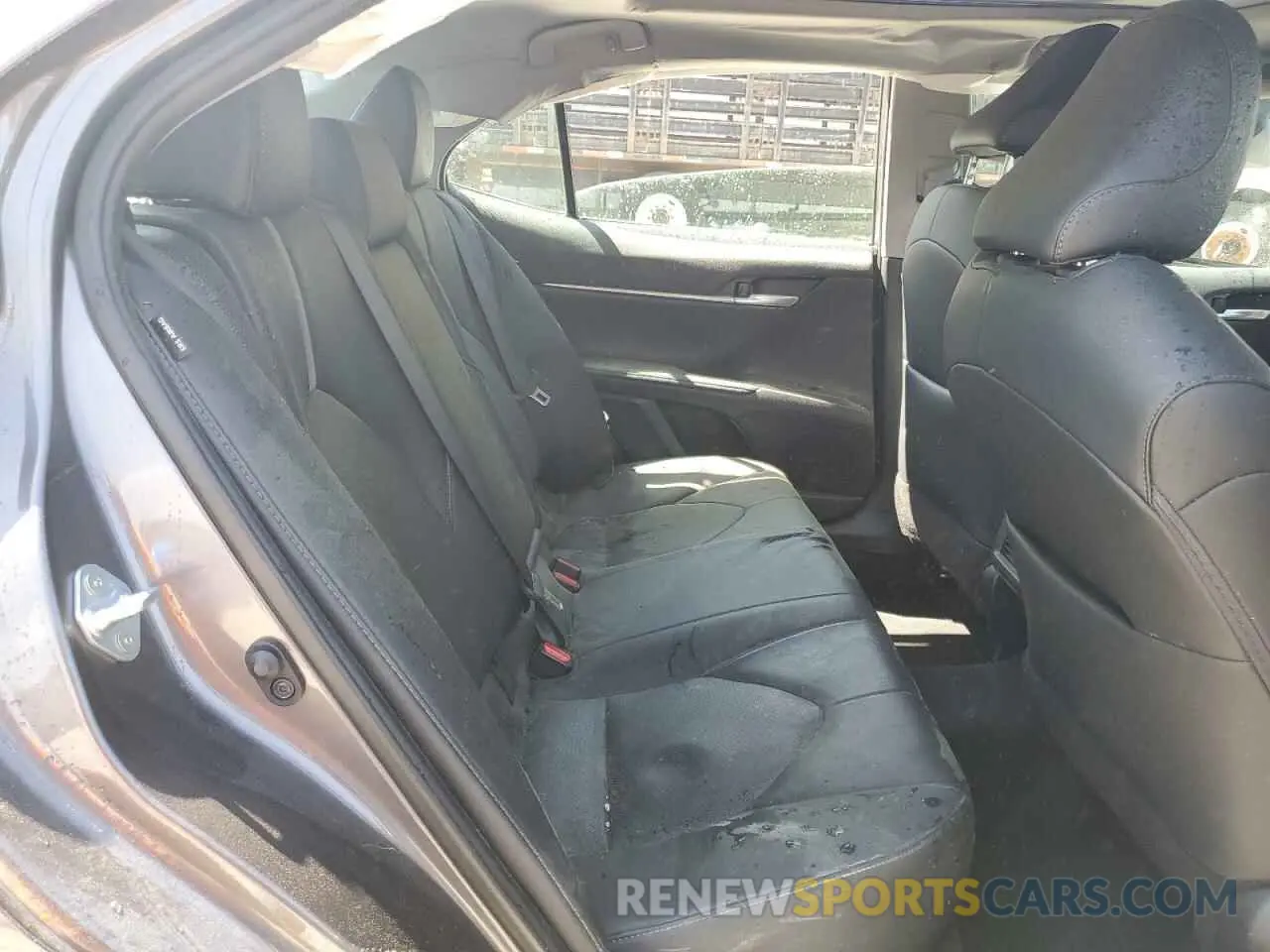 10 fotografías del automóvil dañado 4T1F11AK2RU840196 TOYOTA CAMRY 2024