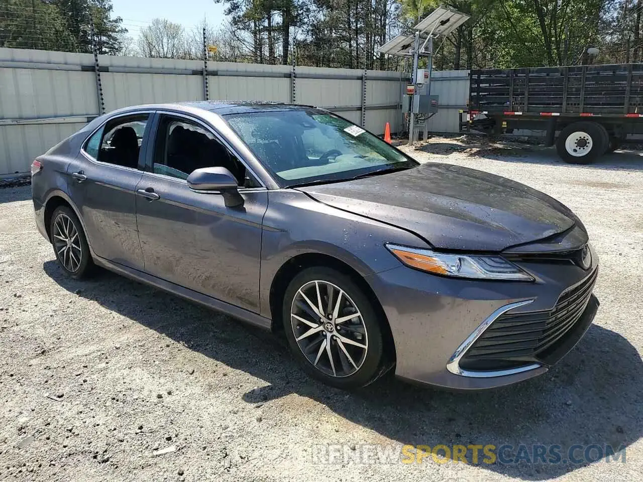 4 fotografías del automóvil dañado 4T1F11AK2RU840196 TOYOTA CAMRY 2024