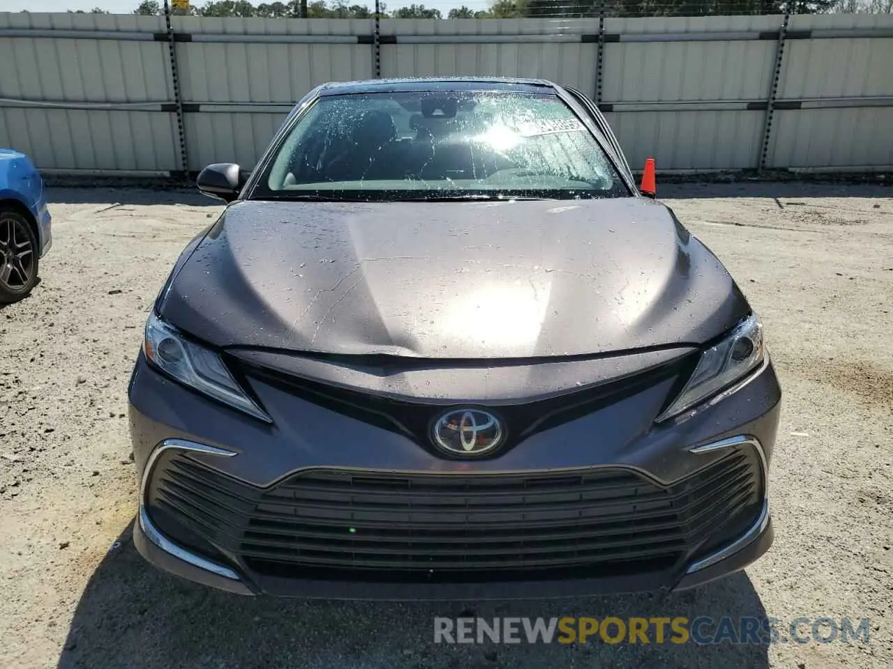 5 fotografías del automóvil dañado 4T1F11AK2RU840196 TOYOTA CAMRY 2024