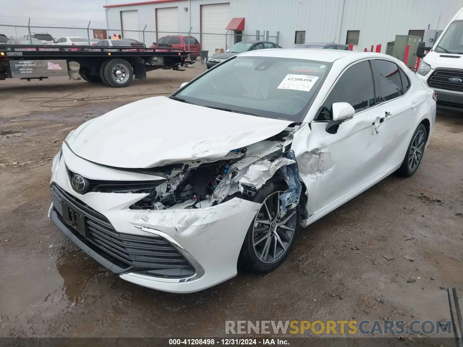 2 fotografías del automóvil dañado 4T1F11AK5RU846123 TOYOTA CAMRY 2024