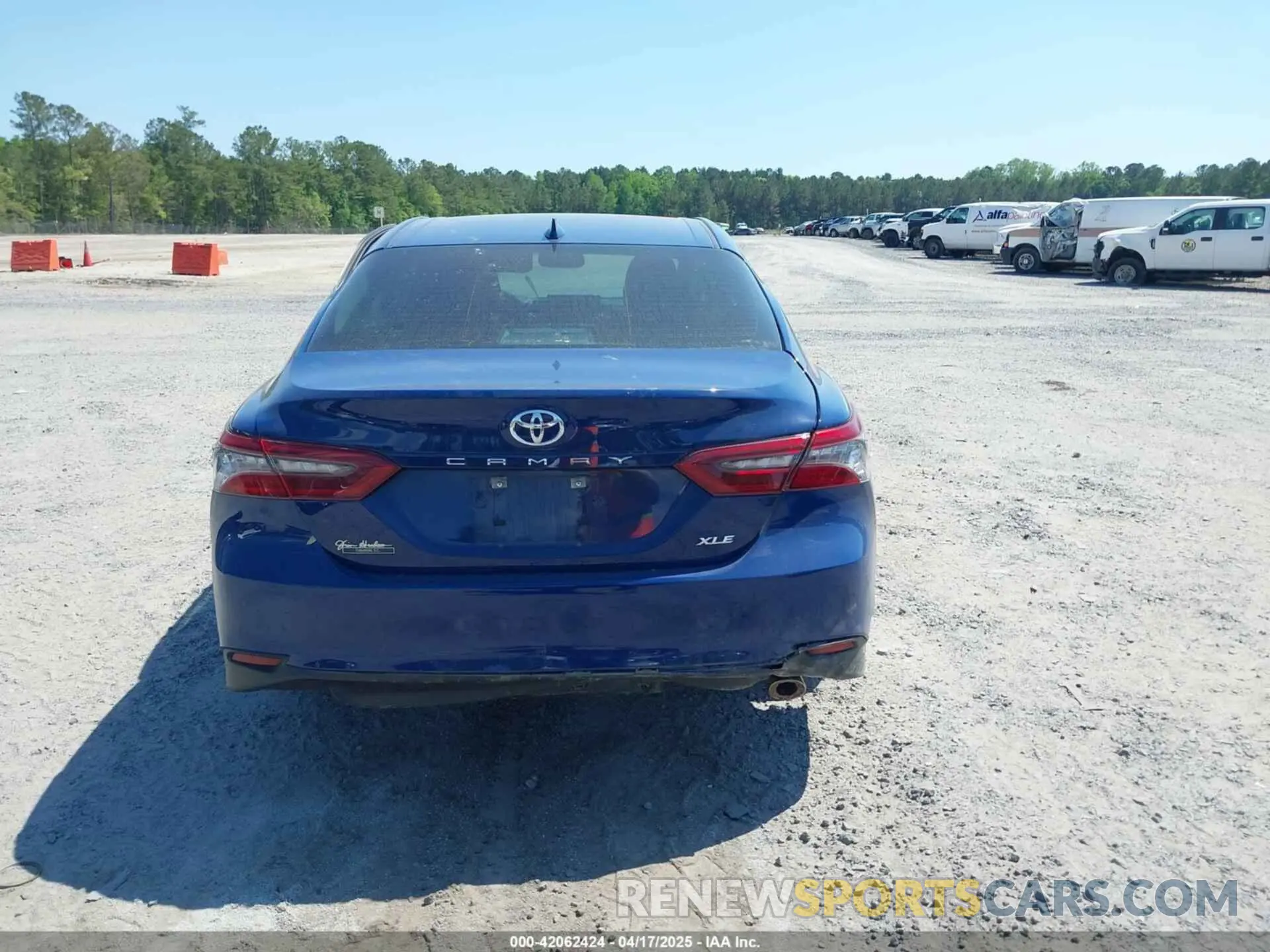 16 fotografías del automóvil dañado 4T1F11AK6RU240684 TOYOTA CAMRY 2024