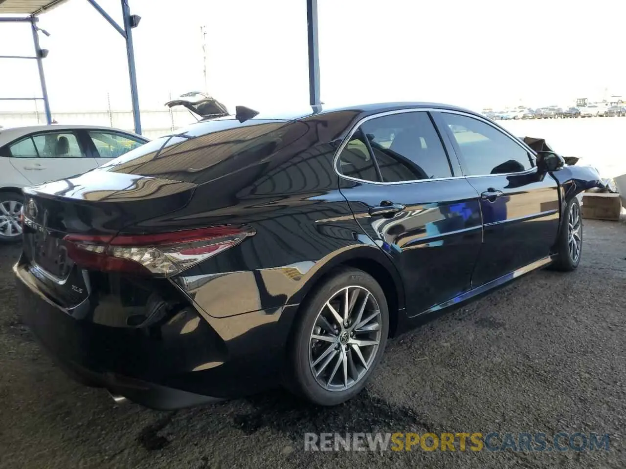 3 fotografías del automóvil dañado 4T1F11AK8RU891833 TOYOTA CAMRY 2024