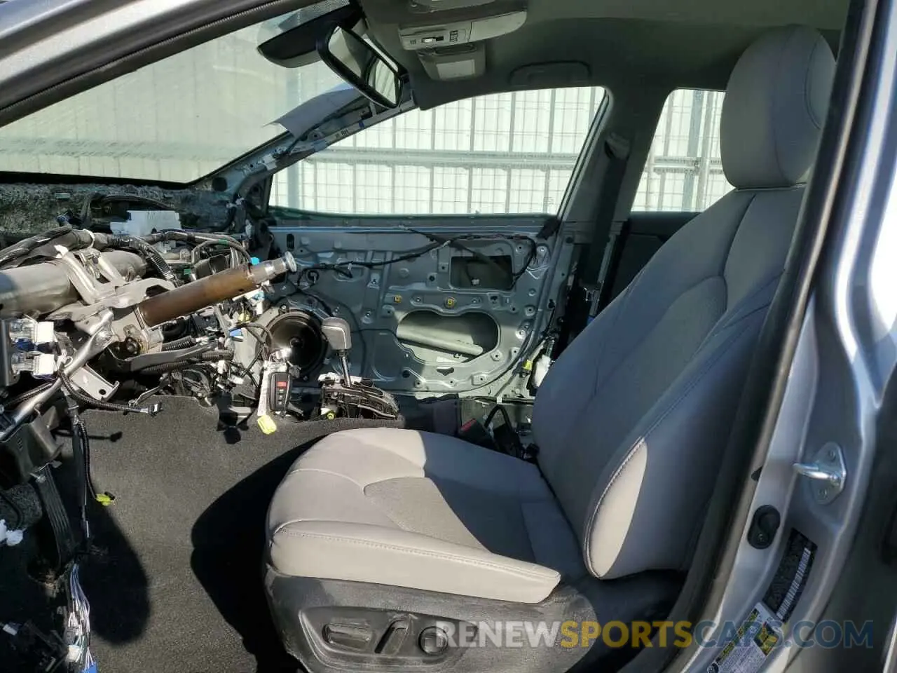 7 fotografías del automóvil dañado 4T1F11BK7RU112498 TOYOTA CAMRY 2024