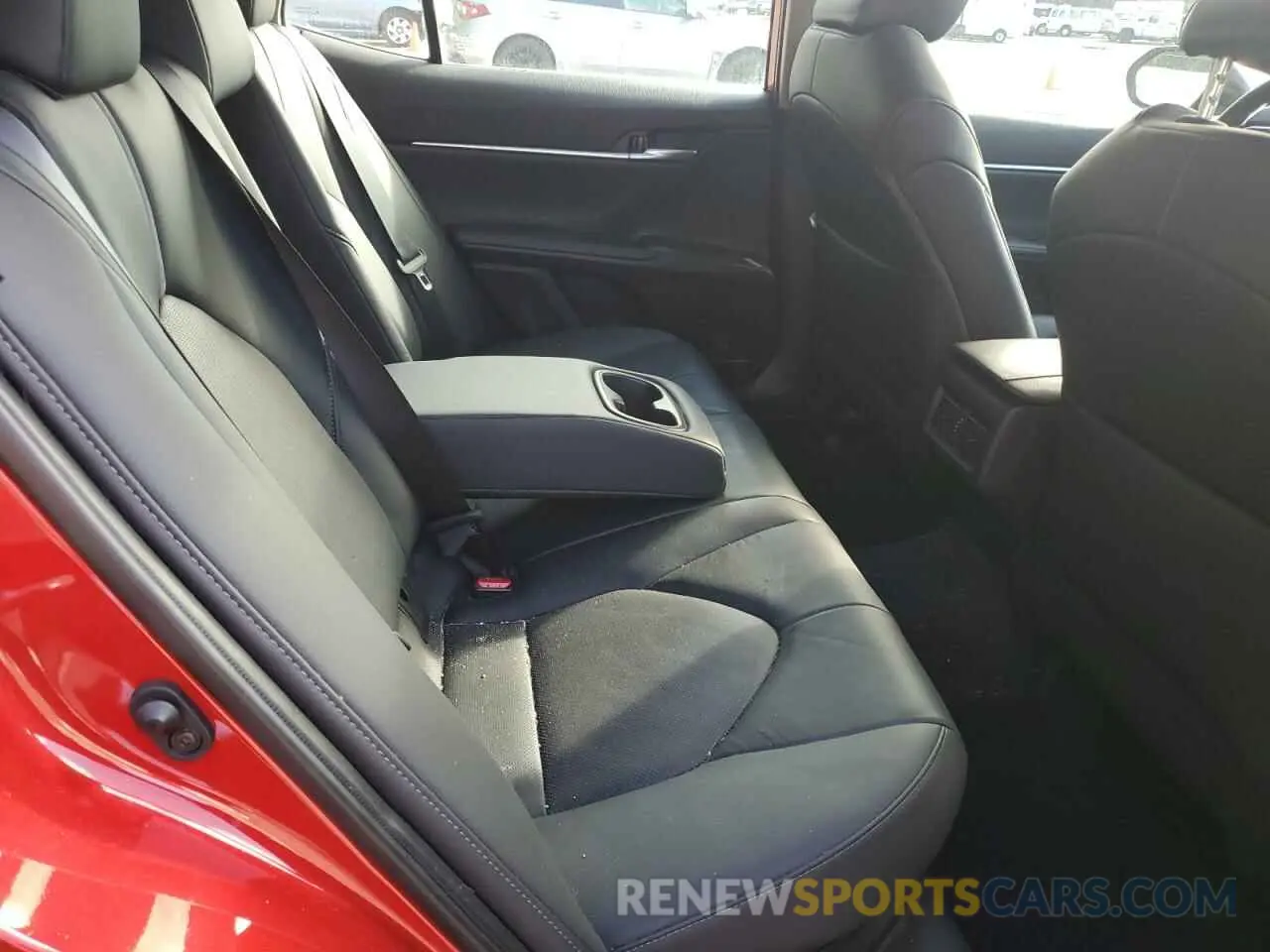 10 fotografías del automóvil dañado 4T1F31AK7RU065811 TOYOTA CAMRY 2024