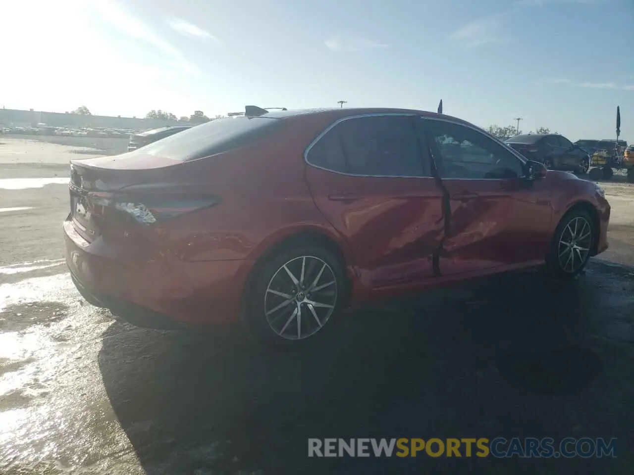 3 fotografías del automóvil dañado 4T1FZ1AK3RU094589 TOYOTA CAMRY 2024