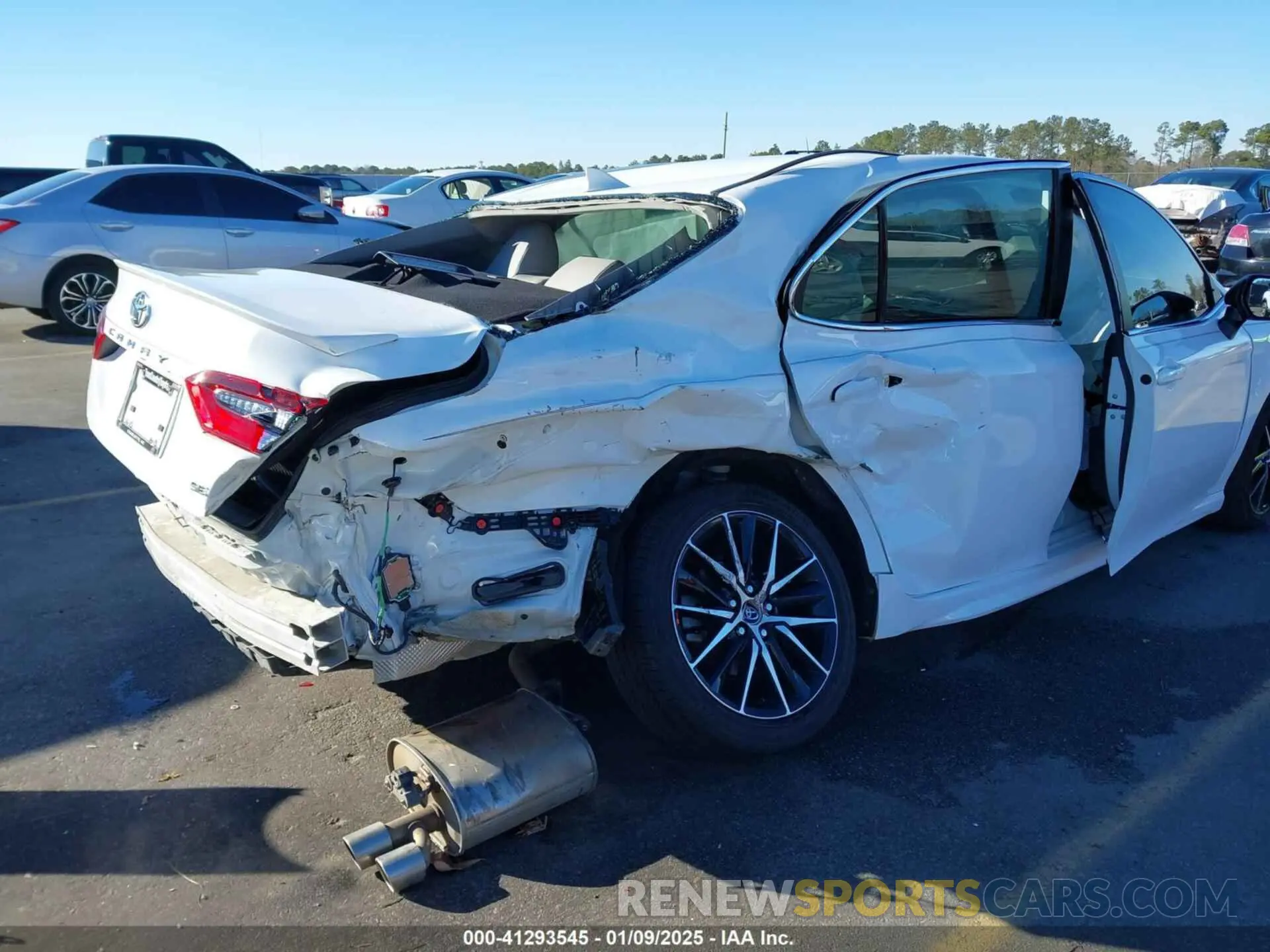 6 fotografías del automóvil dañado 4T1G11AK0RU228986 TOYOTA CAMRY 2024