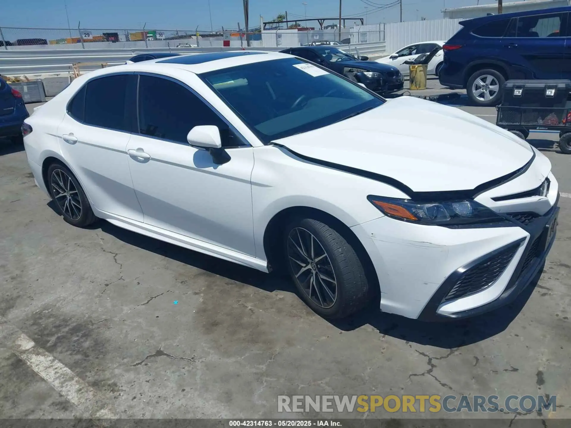 1 fotografías del automóvil dañado 4T1G11AK0RU234013 TOYOTA CAMRY 2024
