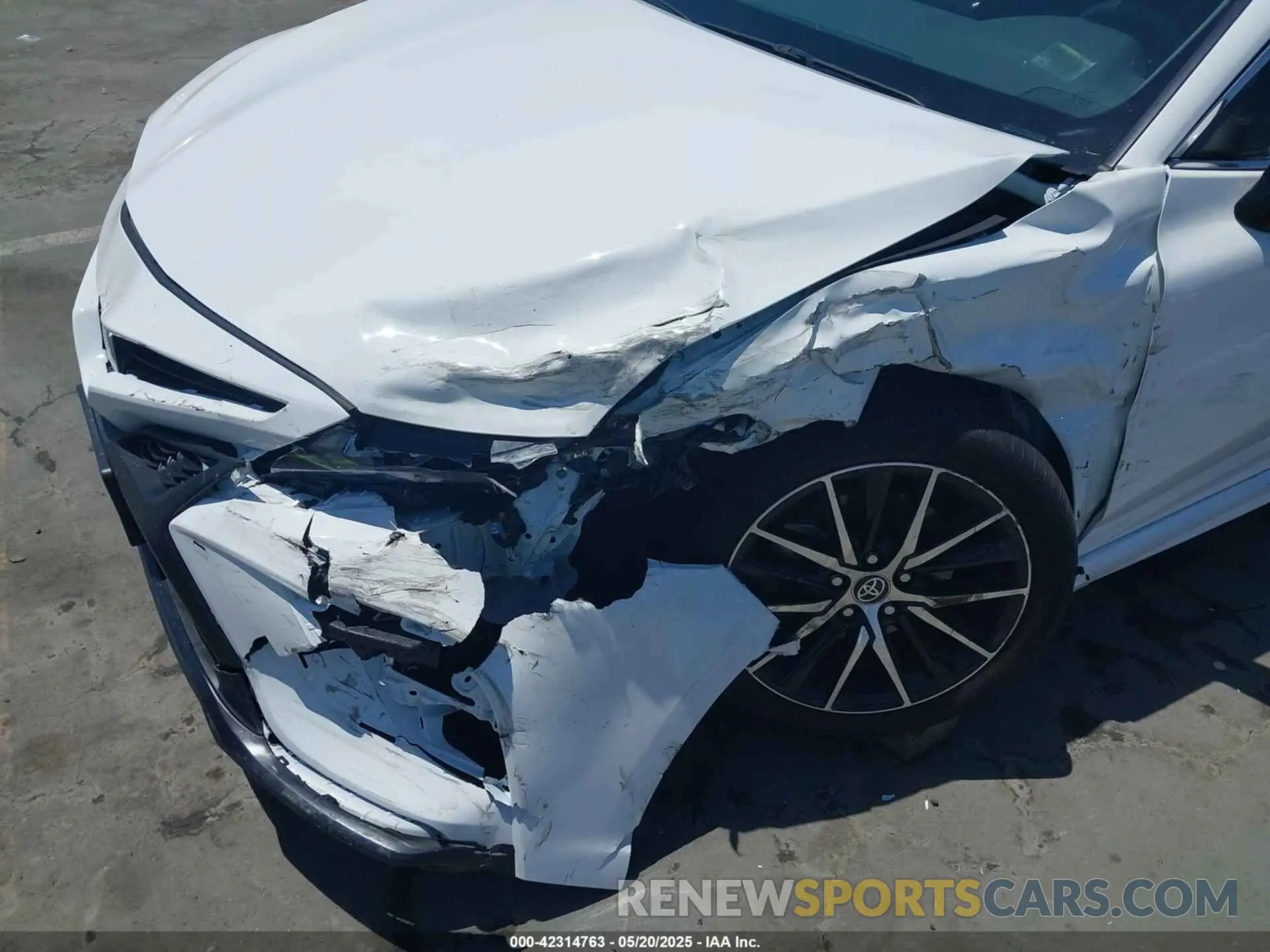 6 fotografías del automóvil dañado 4T1G11AK0RU234013 TOYOTA CAMRY 2024
