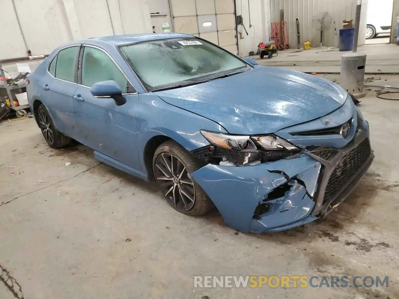 4 fotografías del automóvil dañado 4T1G11AK0RU238658 TOYOTA CAMRY 2024