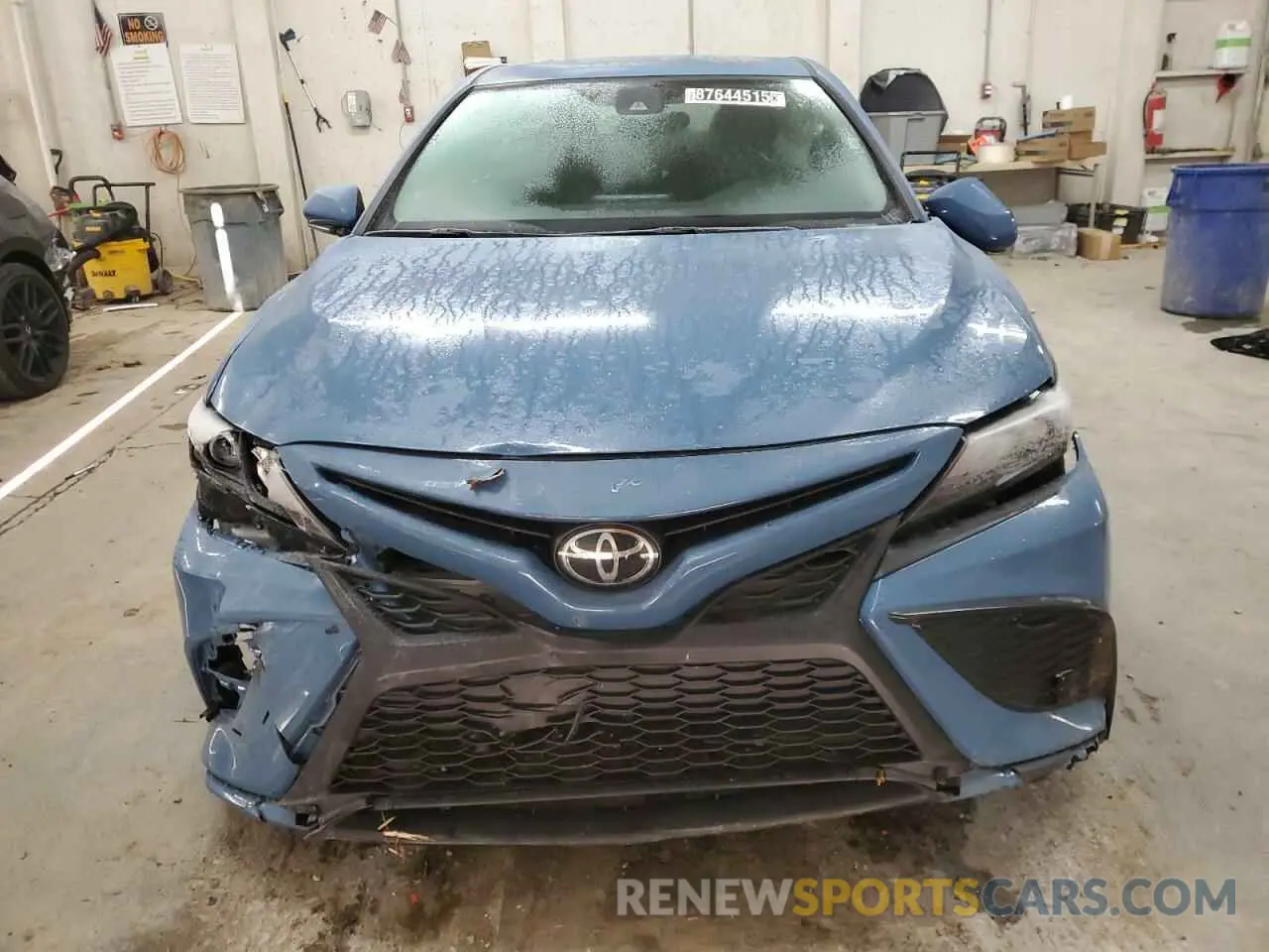 5 fotografías del automóvil dañado 4T1G11AK0RU238658 TOYOTA CAMRY 2024