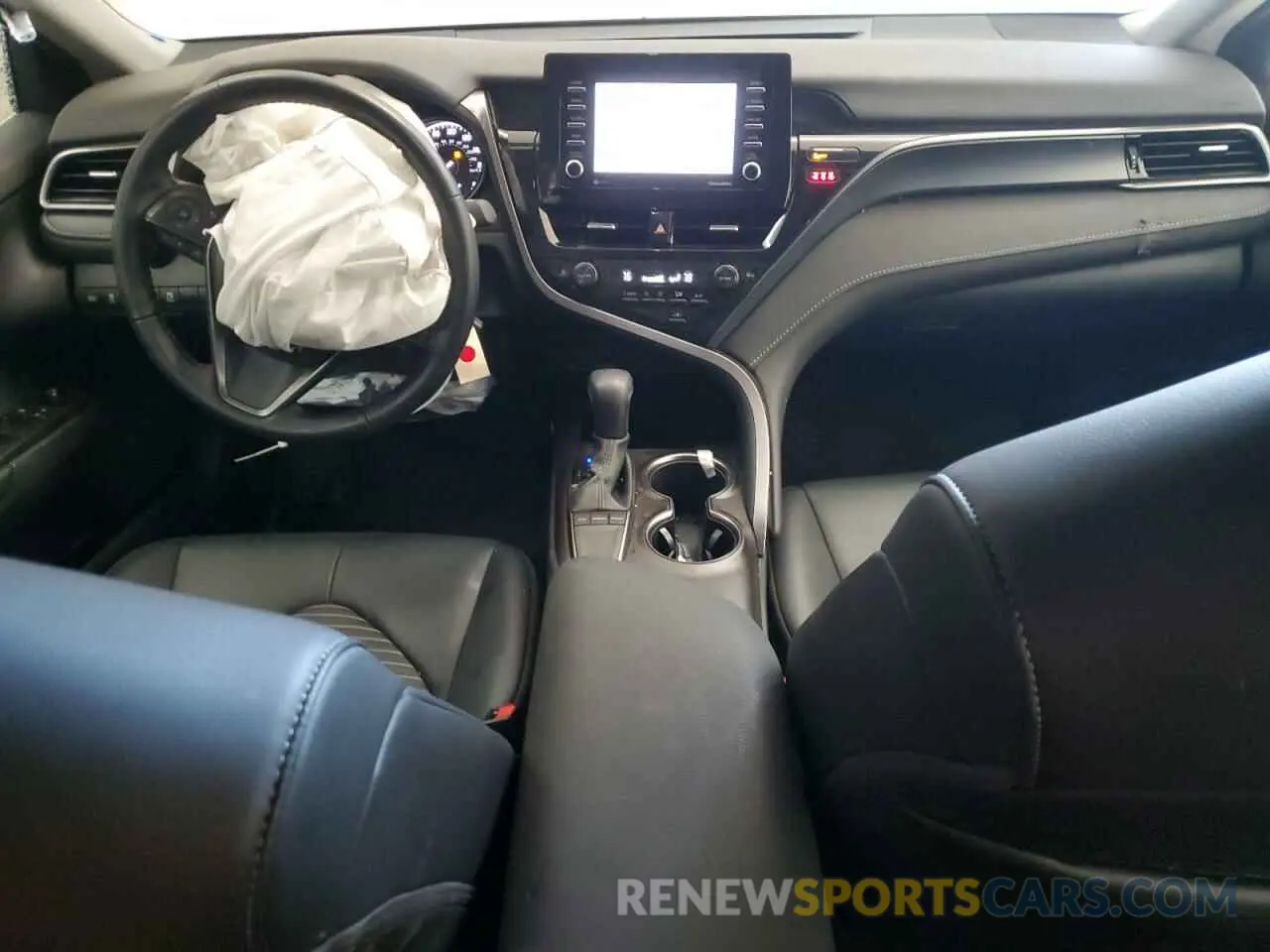 8 fotografías del automóvil dañado 4T1G11AK0RU238658 TOYOTA CAMRY 2024