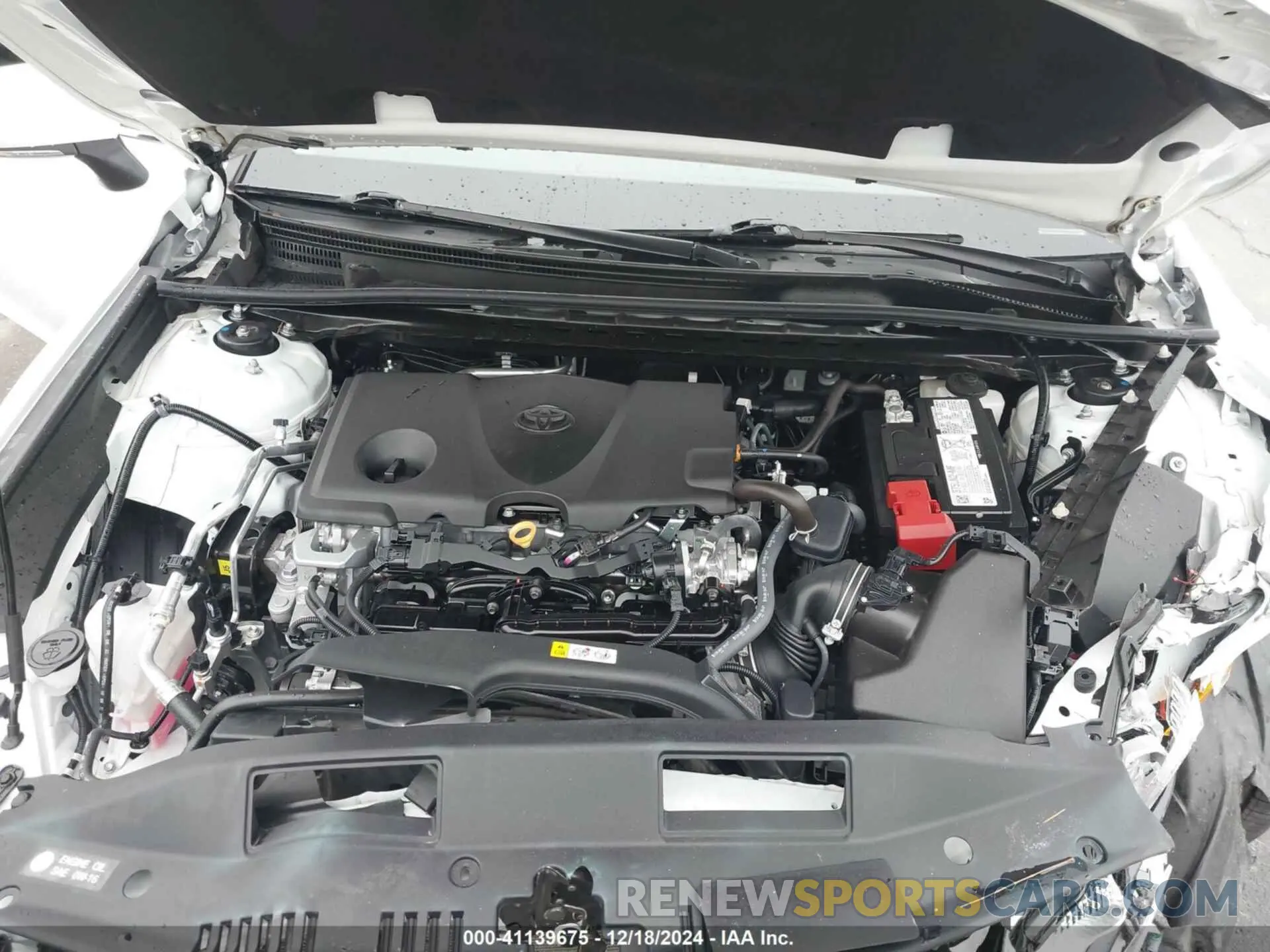 10 fotografías del automóvil dañado 4T1G11AK0RU239261 TOYOTA CAMRY 2024