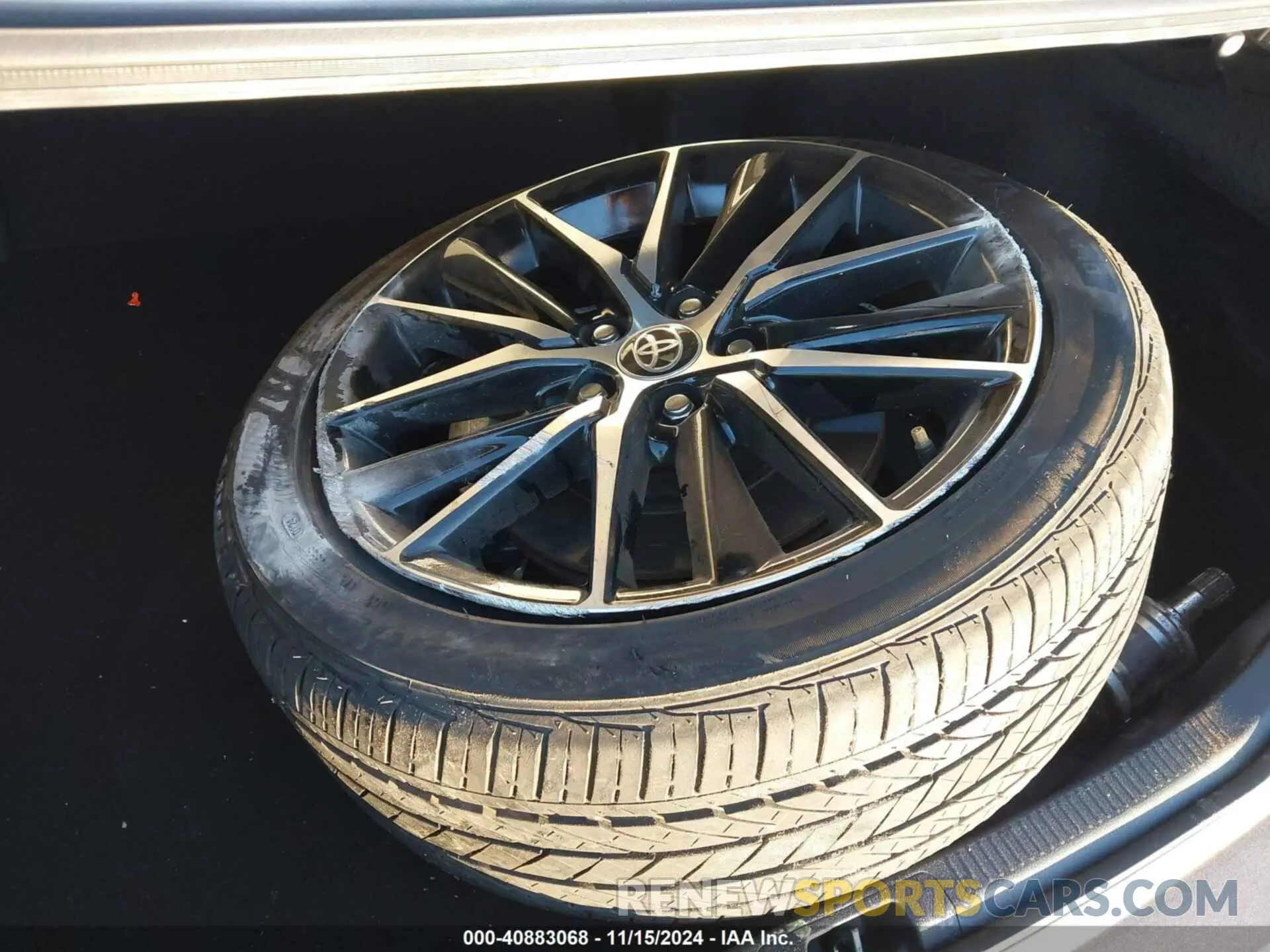 12 fotografías del automóvil dañado 4T1G11AK0RU247246 TOYOTA CAMRY 2024