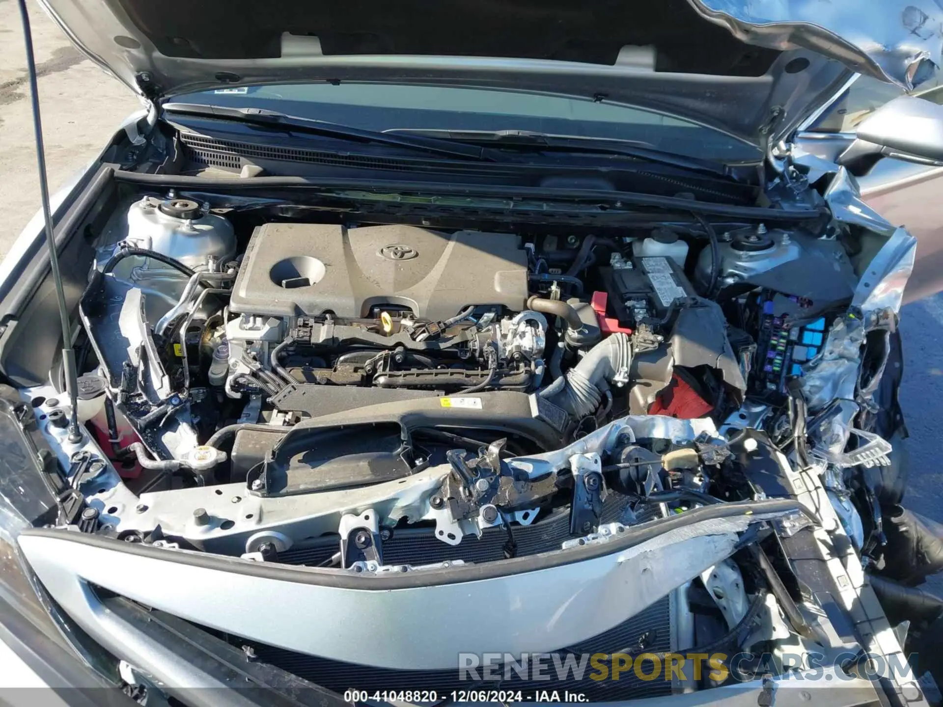 10 fotografías del automóvil dañado 4T1G11AK0RU844185 TOYOTA CAMRY 2024
