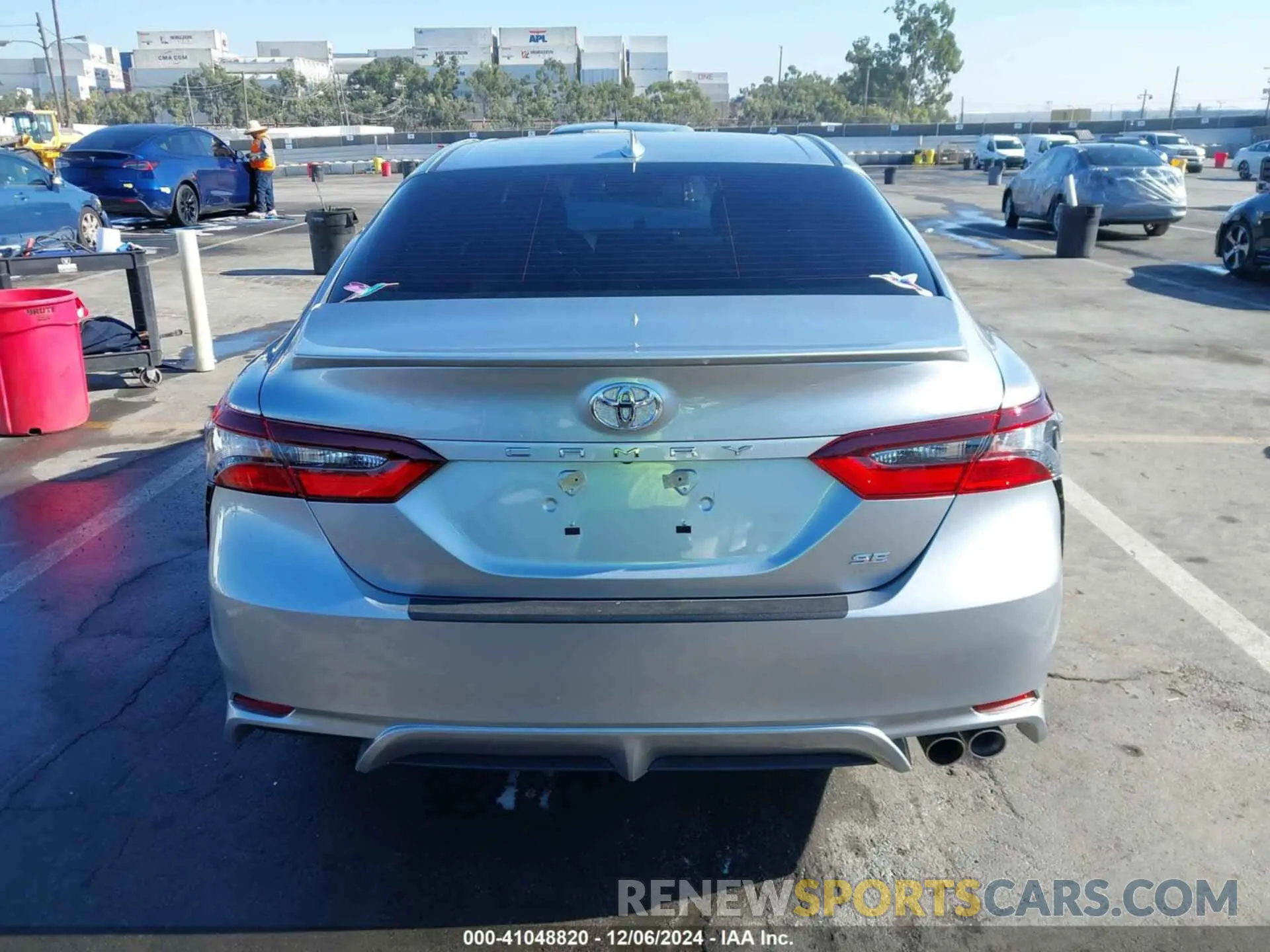 17 fotografías del automóvil dañado 4T1G11AK0RU844185 TOYOTA CAMRY 2024