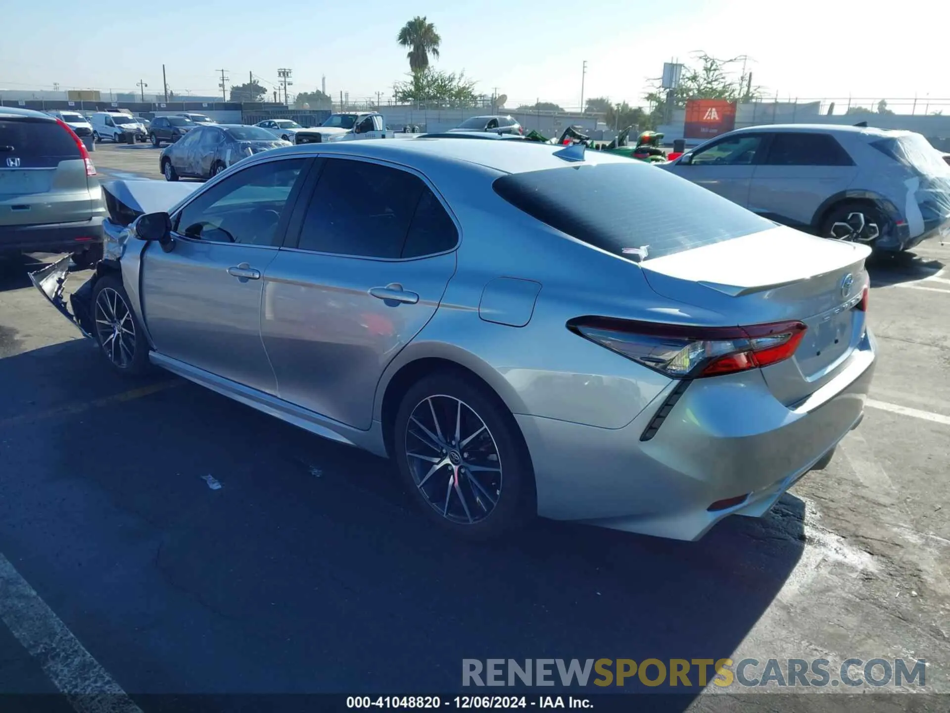 3 fotografías del automóvil dañado 4T1G11AK0RU844185 TOYOTA CAMRY 2024