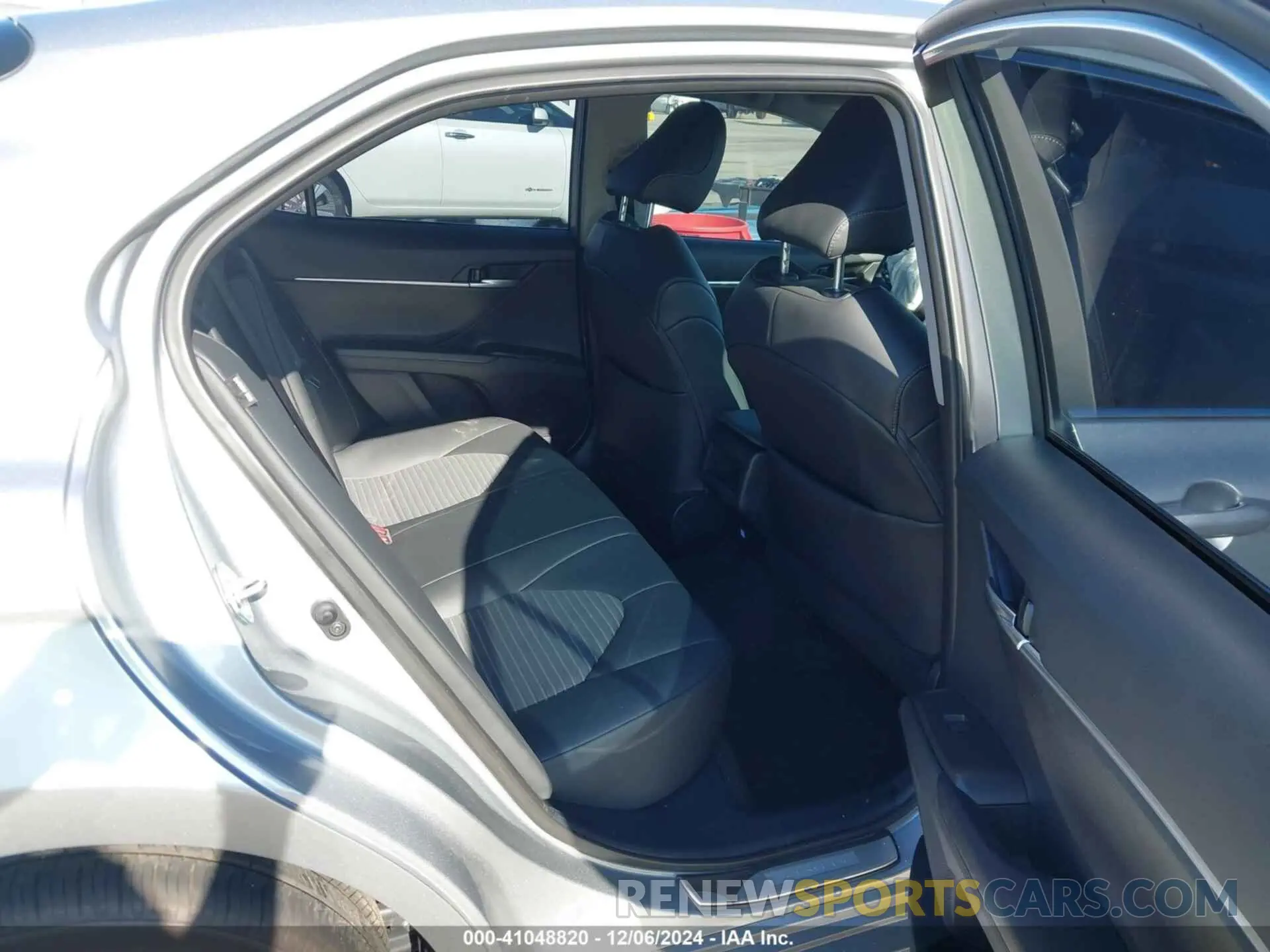 8 fotografías del automóvil dañado 4T1G11AK0RU844185 TOYOTA CAMRY 2024