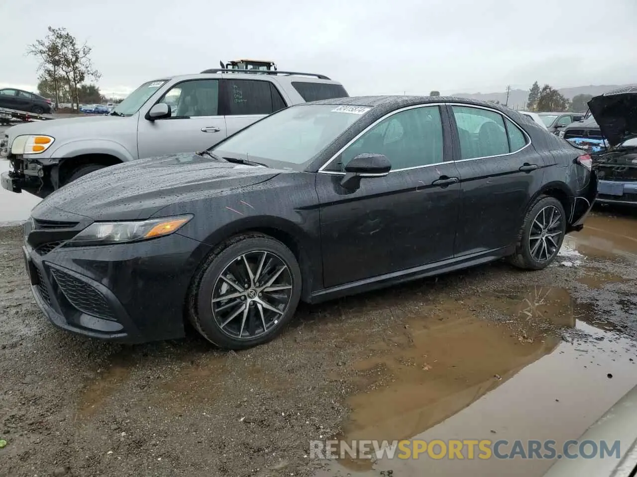 1 fotografías del automóvil dañado 4T1G11AK0RU850018 TOYOTA CAMRY 2024
