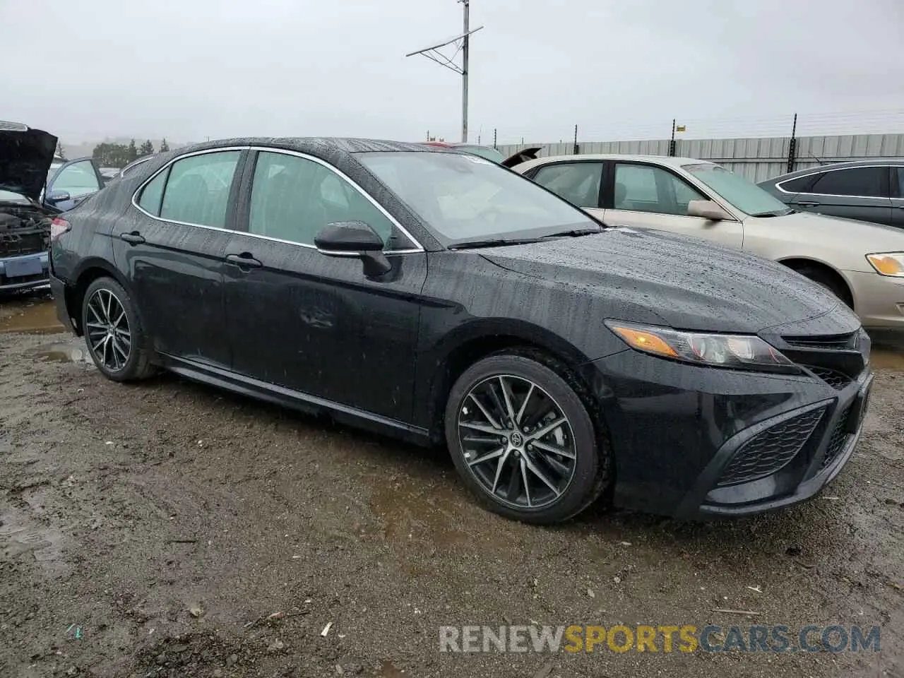 4 fotografías del automóvil dañado 4T1G11AK0RU850018 TOYOTA CAMRY 2024