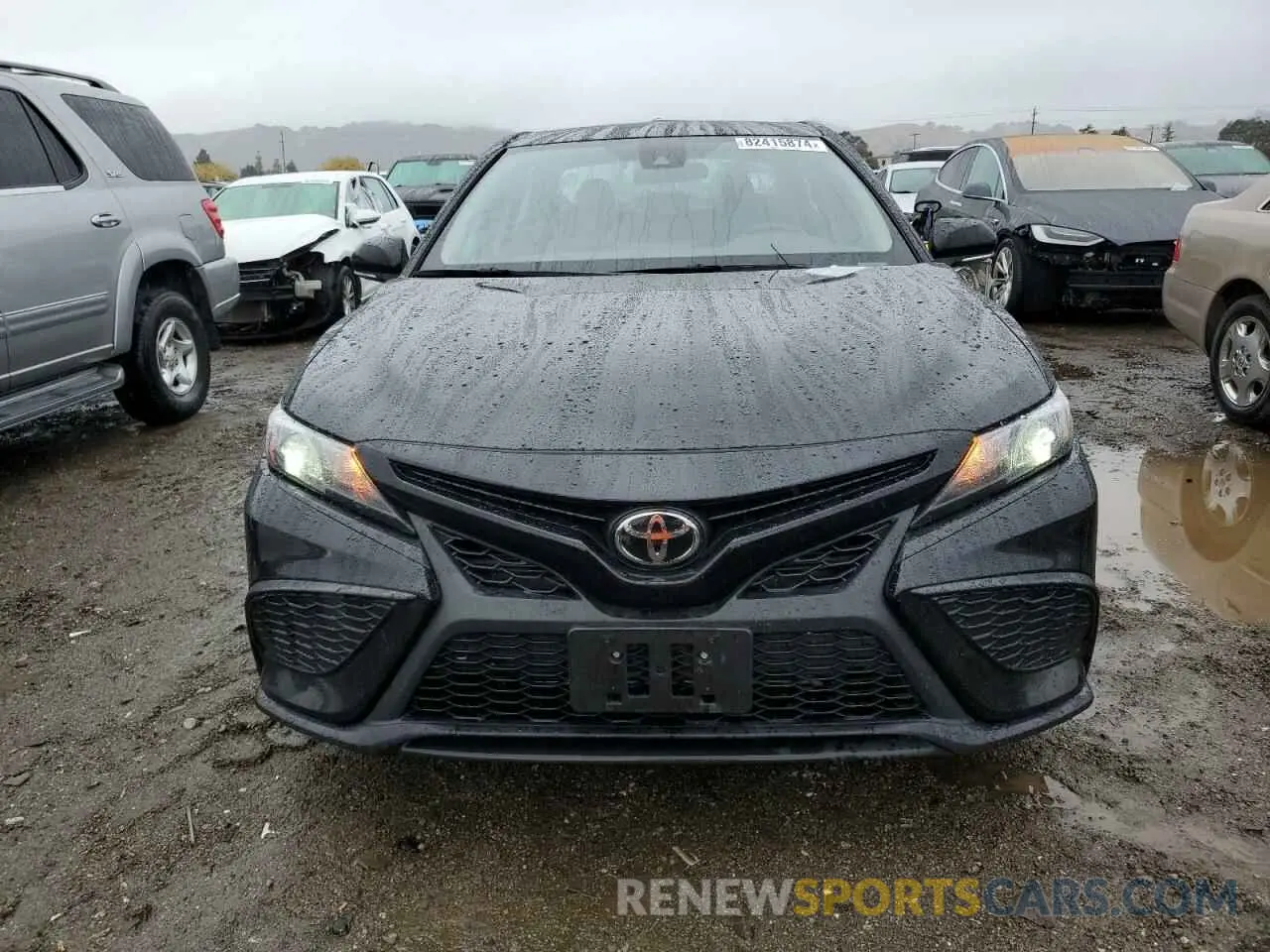 5 fotografías del automóvil dañado 4T1G11AK0RU850018 TOYOTA CAMRY 2024