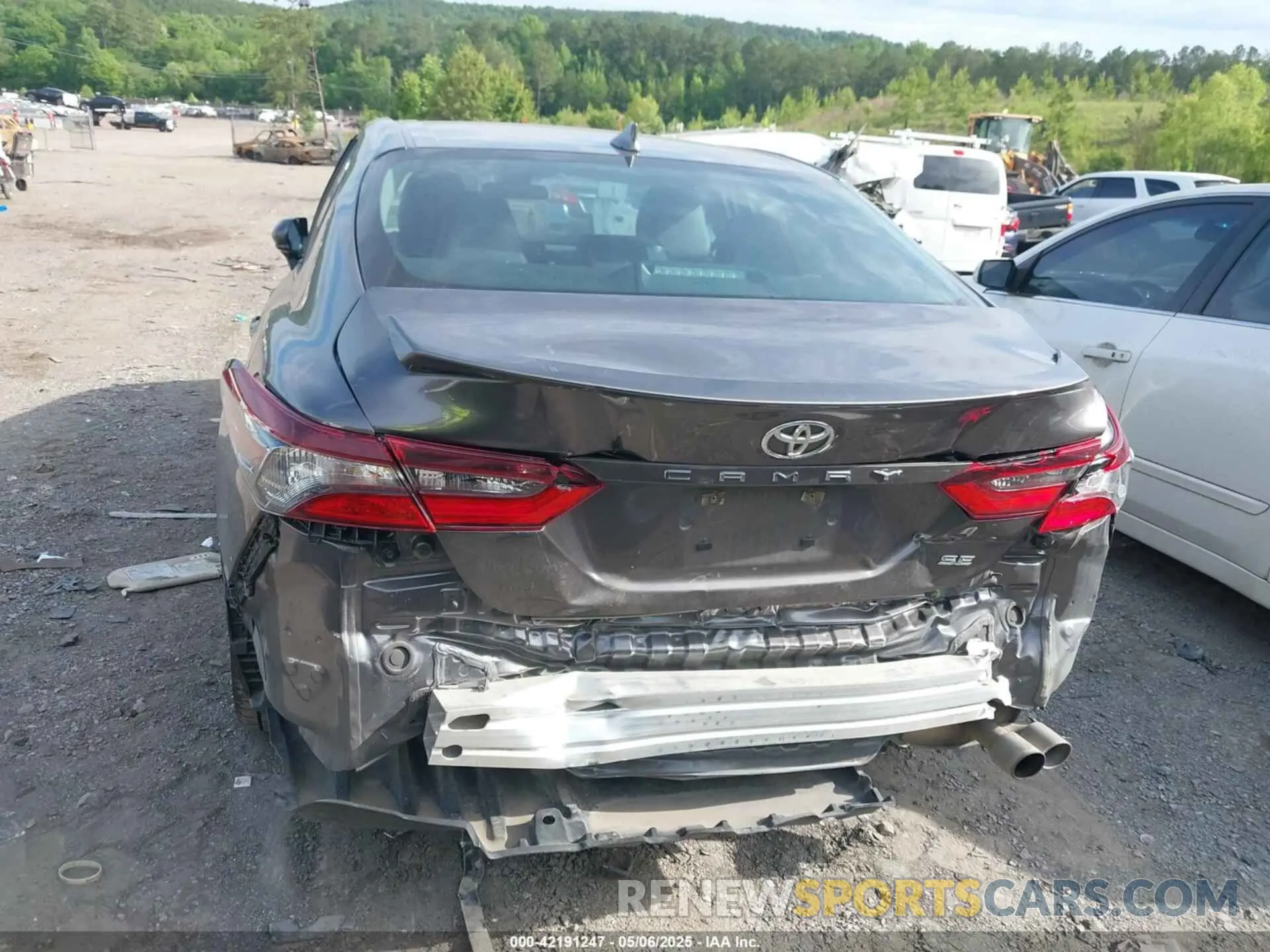 6 fotografías del automóvil dañado 4T1G11AK0RU851802 TOYOTA CAMRY 2024
