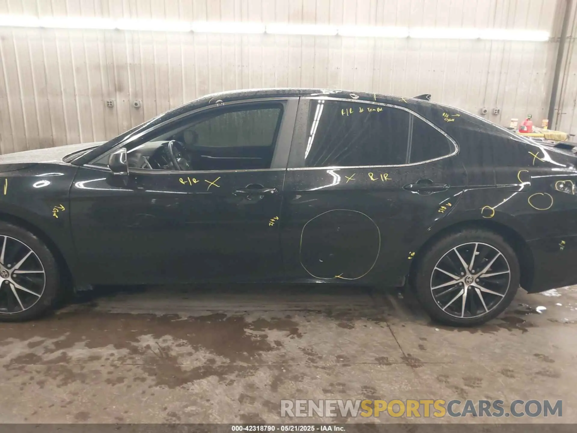 15 fotografías del automóvil dañado 4T1G11AK0RU852478 TOYOTA CAMRY 2024