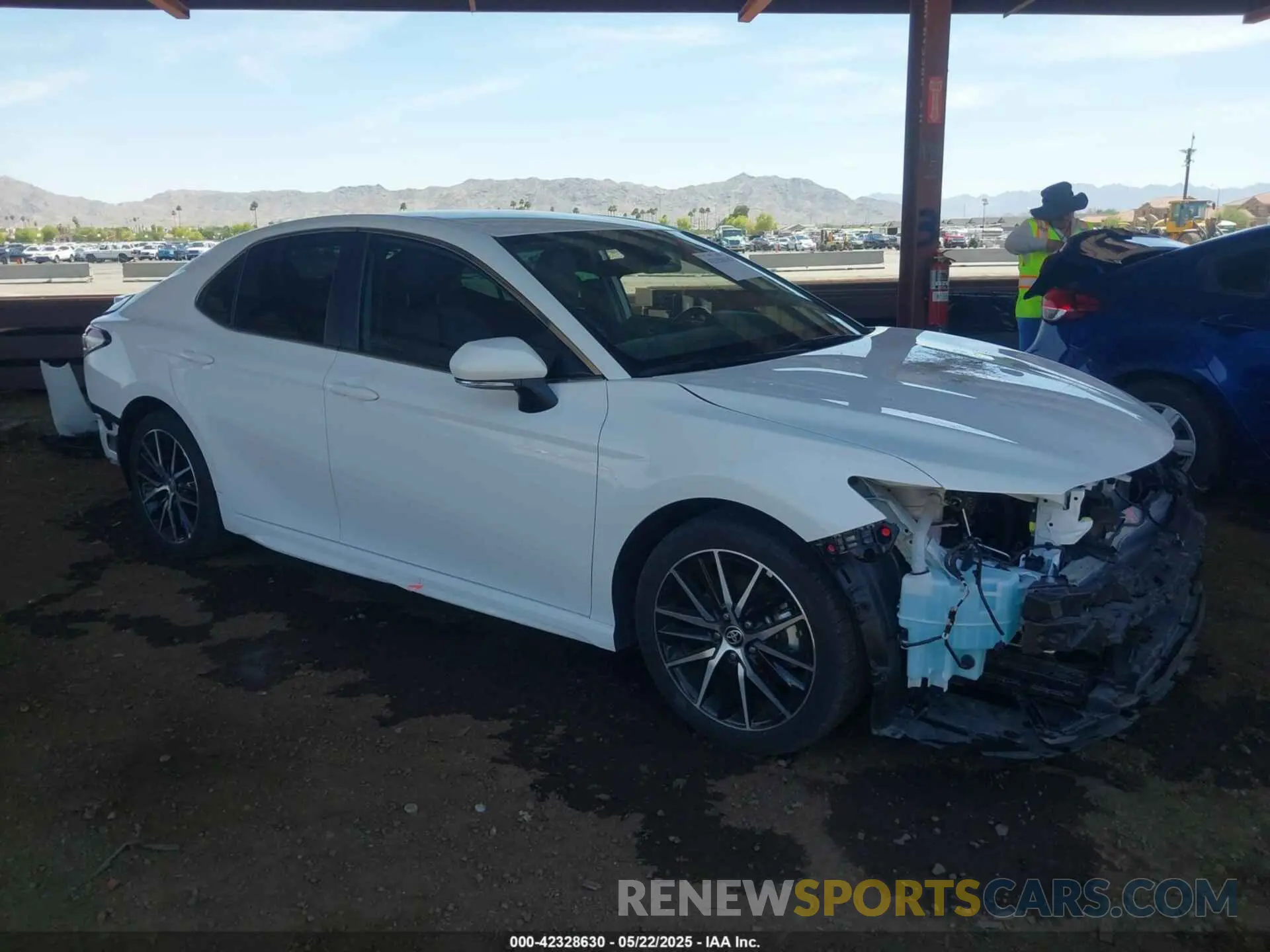 1 fotografías del automóvil dañado 4T1G11AK0RU861603 TOYOTA CAMRY 2024