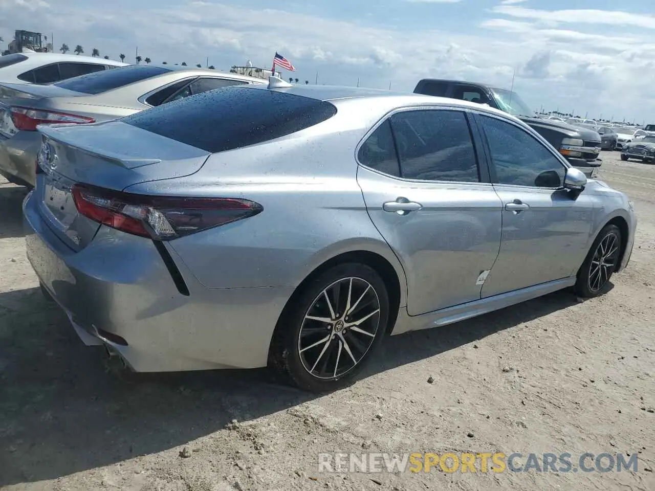 3 fotografías del automóvil dañado 4T1G11AK0RU880894 TOYOTA CAMRY 2024