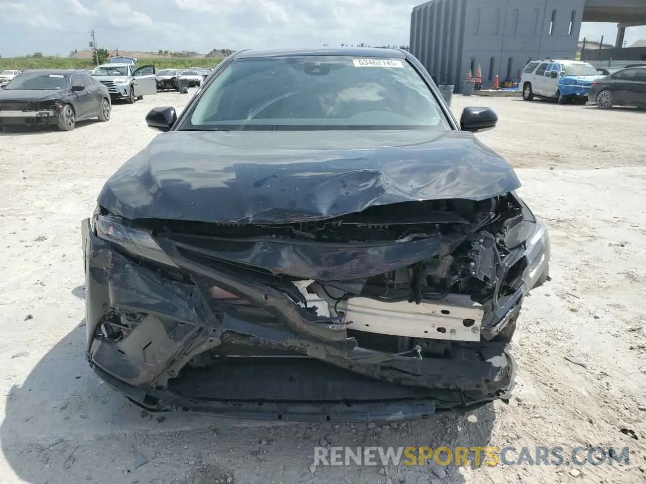 5 fotografías del automóvil dañado 4T1G11AK0RU886288 TOYOTA CAMRY 2024