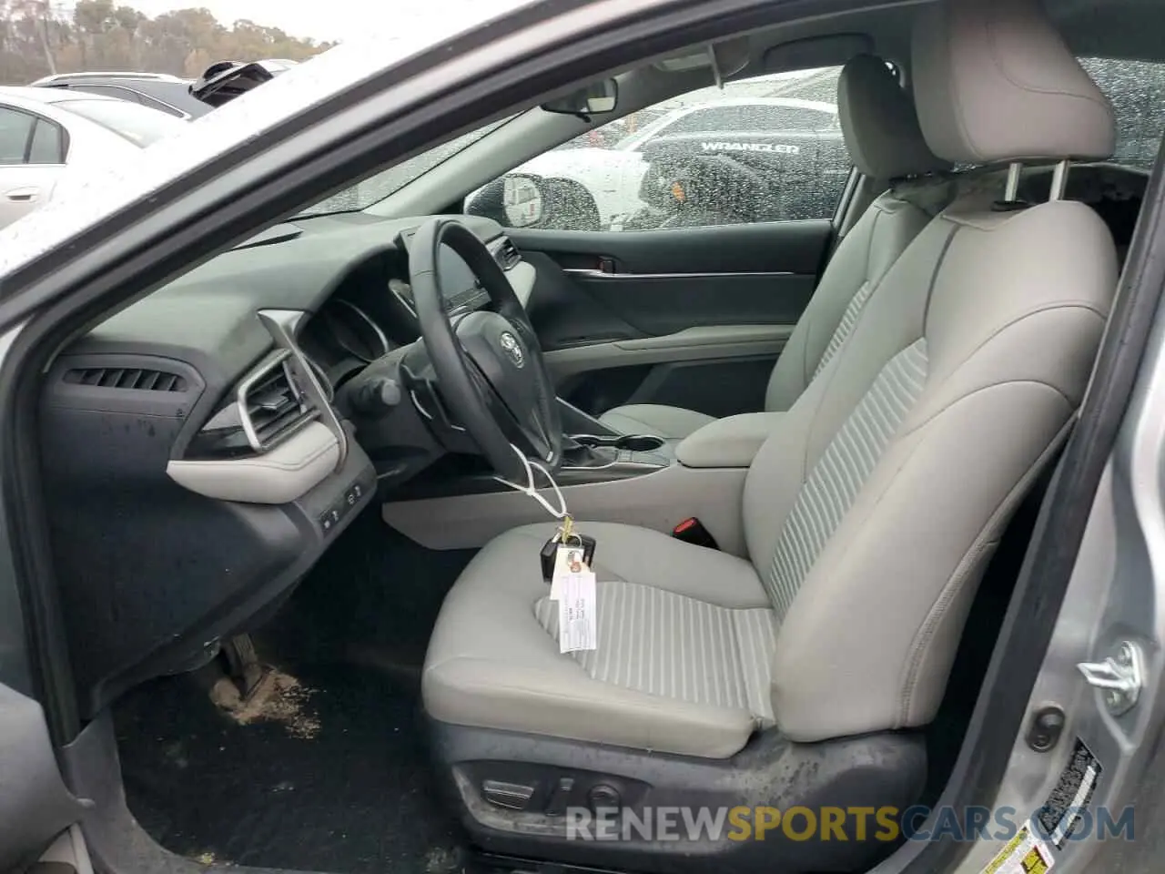 7 fotografías del automóvil dañado 4T1G11AK0RU892754 TOYOTA CAMRY 2024