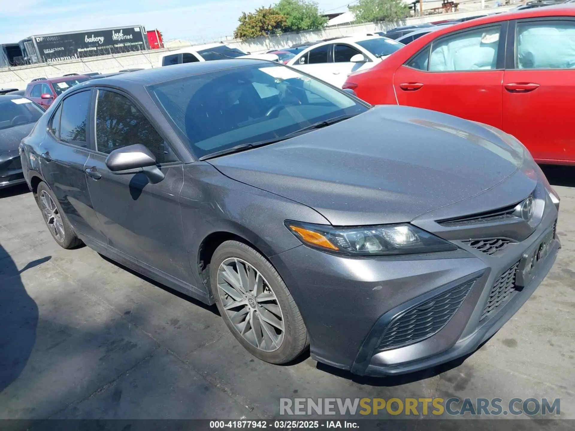 1 fotografías del automóvil dañado 4T1G11AK0RU917443 TOYOTA CAMRY 2024