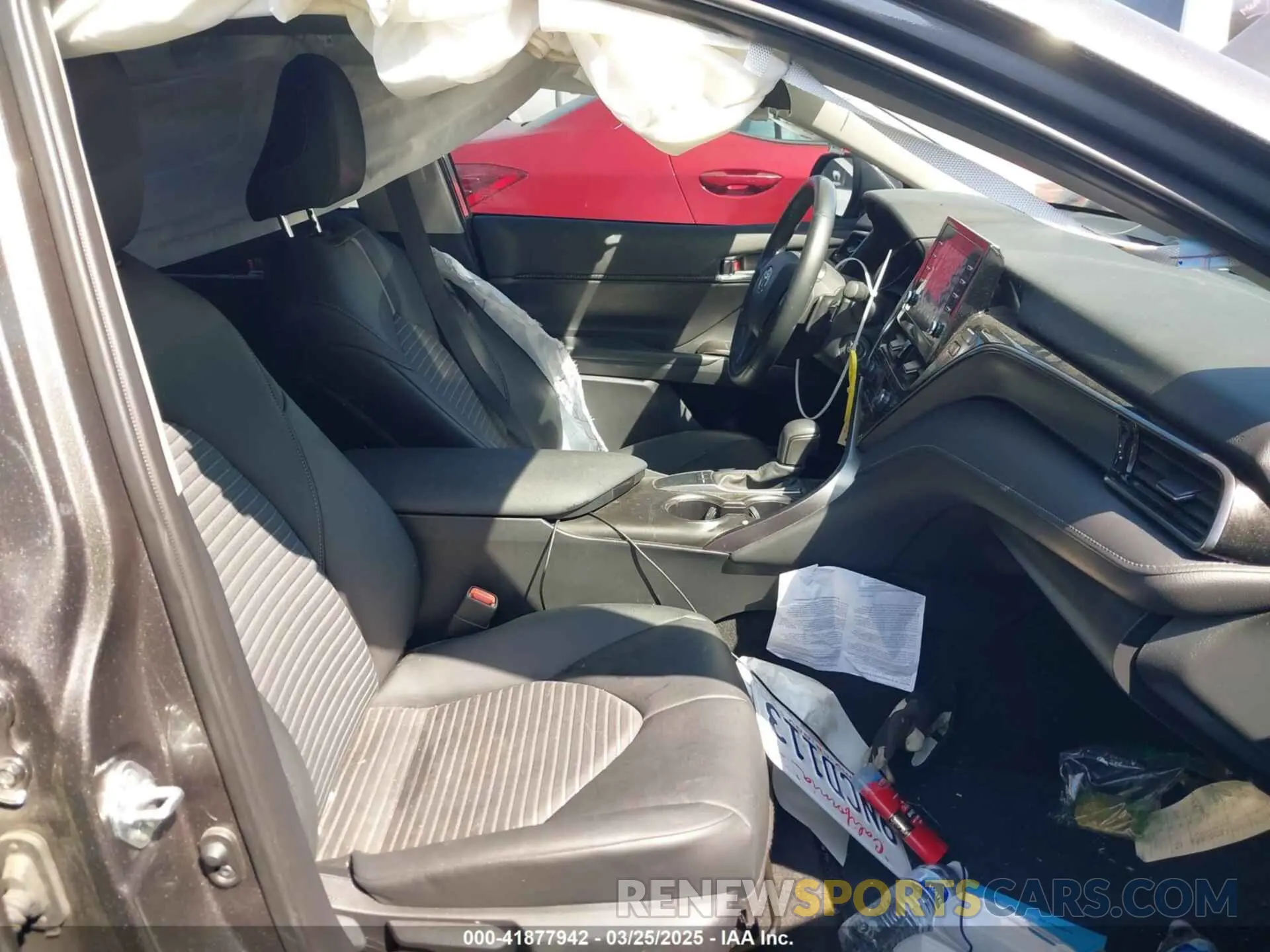 5 fotografías del automóvil dañado 4T1G11AK0RU917443 TOYOTA CAMRY 2024