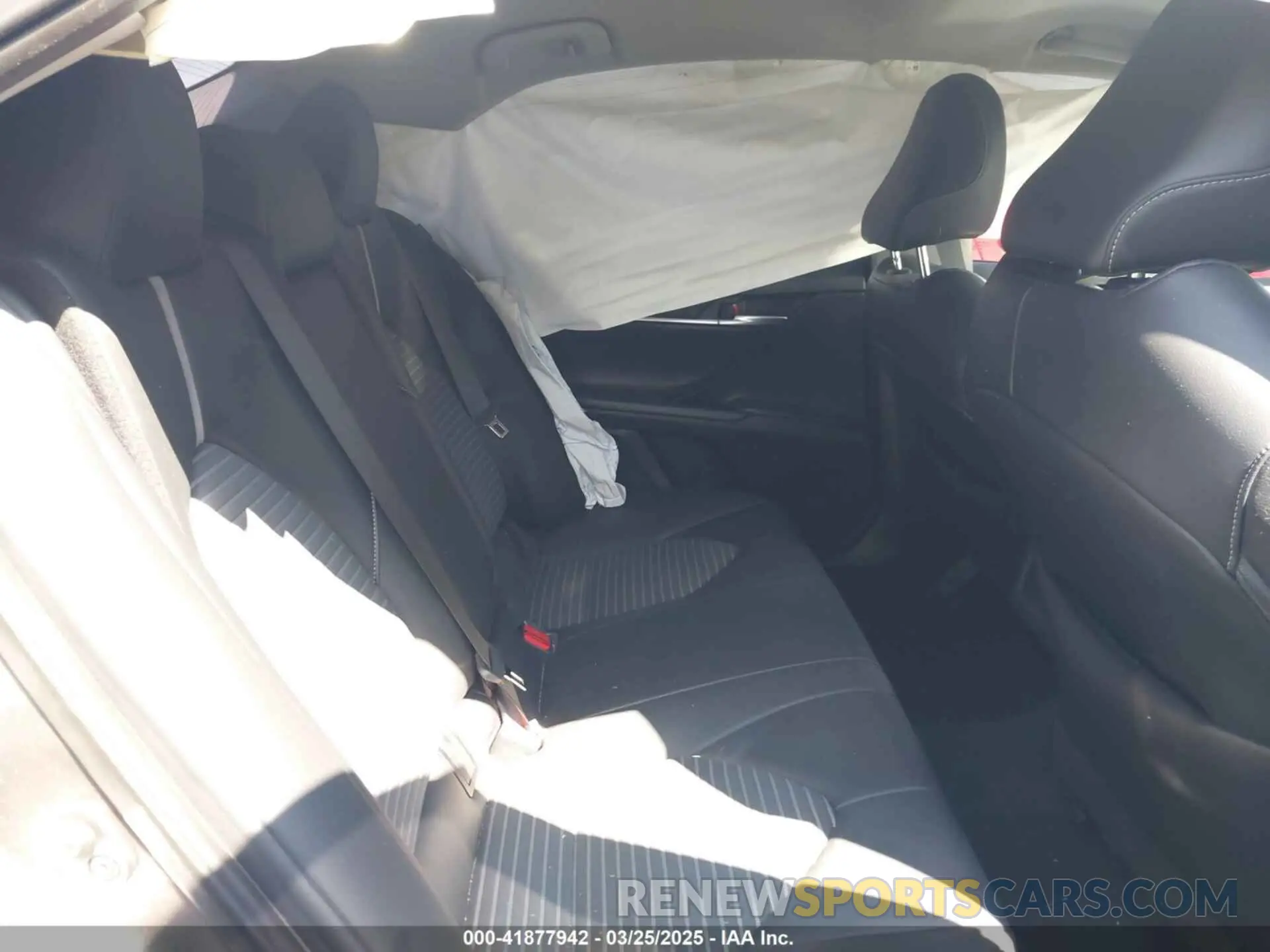 8 fotografías del automóvil dañado 4T1G11AK0RU917443 TOYOTA CAMRY 2024