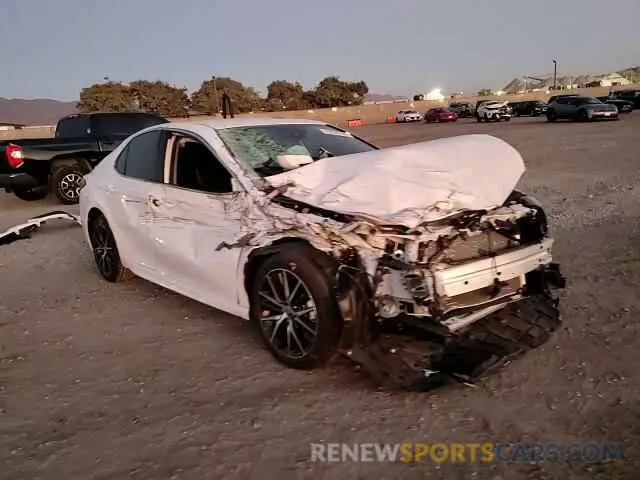 11 fotografías del automóvil dañado 4T1G11AK0RU919368 TOYOTA CAMRY 2024