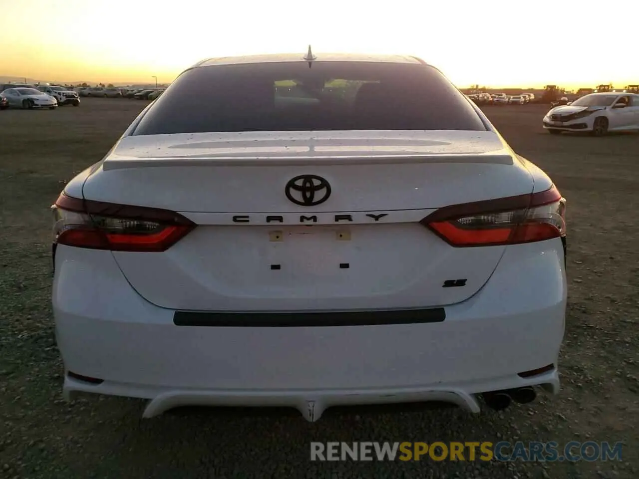 6 fotografías del automóvil dañado 4T1G11AK0RU919368 TOYOTA CAMRY 2024