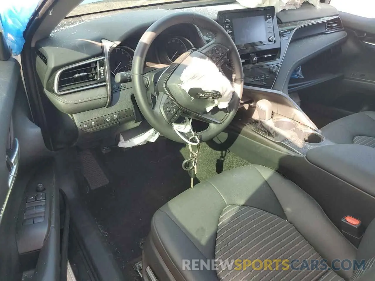 8 fotografías del automóvil dañado 4T1G11AK0RU919368 TOYOTA CAMRY 2024