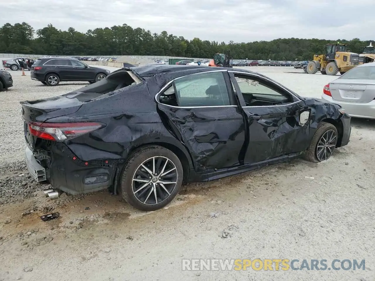 3 fotografías del automóvil dañado 4T1G11AK1RU247076 TOYOTA CAMRY 2024
