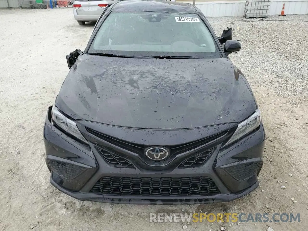 5 fotografías del automóvil dañado 4T1G11AK1RU247076 TOYOTA CAMRY 2024
