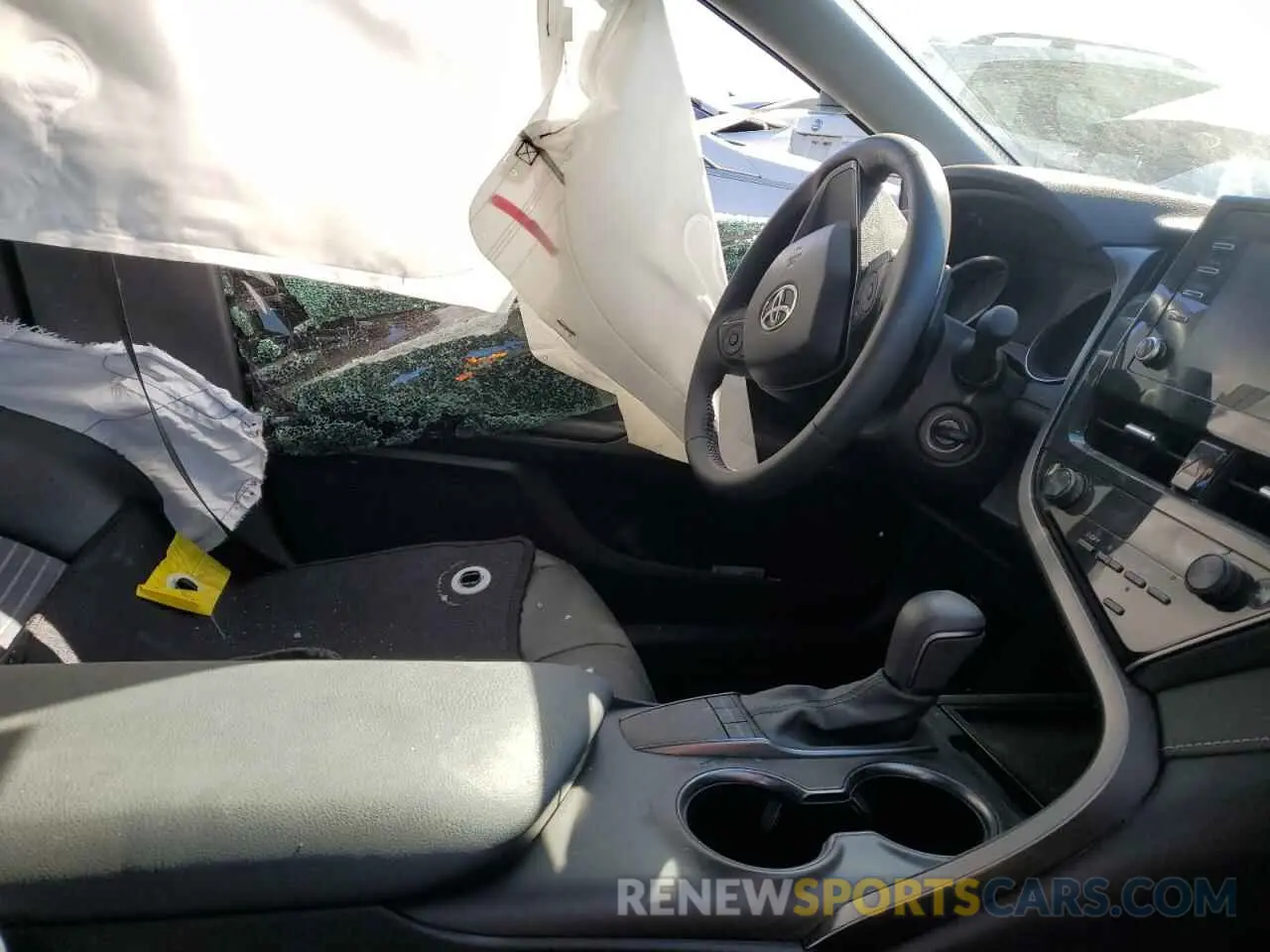 7 fotografías del automóvil dañado 4T1G11AK1RU856670 TOYOTA CAMRY 2024