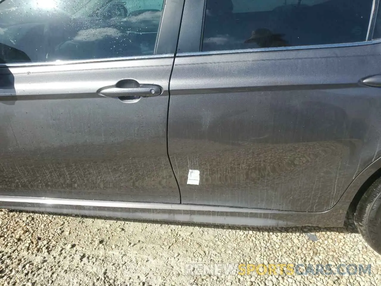 12 fotografías del automóvil dañado 4T1G11AK1RU889197 TOYOTA CAMRY 2024