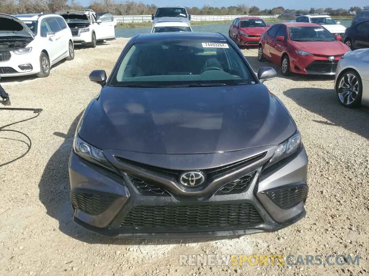 5 fotografías del automóvil dañado 4T1G11AK1RU889197 TOYOTA CAMRY 2024