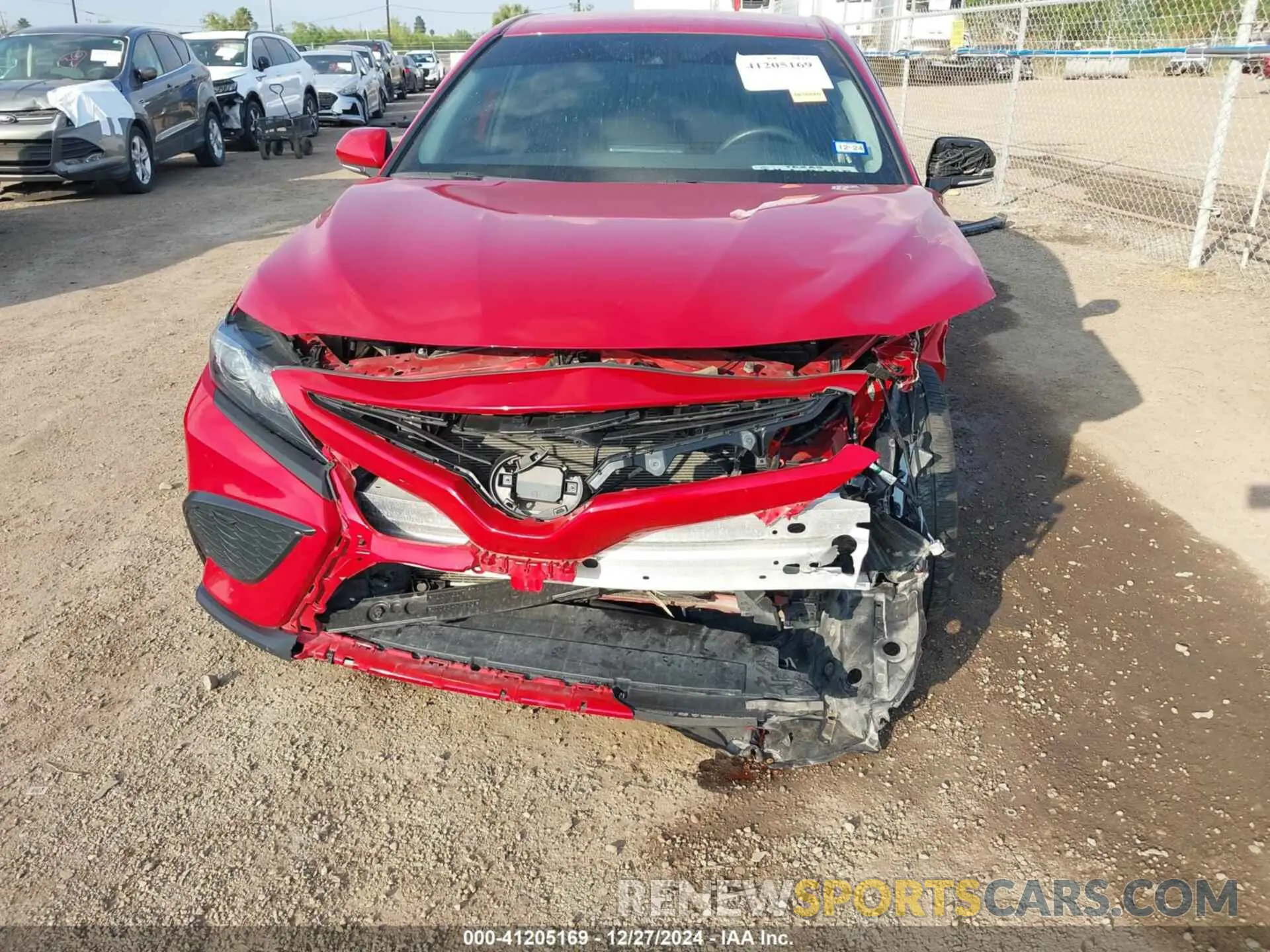 18 fotografías del automóvil dañado 4T1G11AK2RU201871 TOYOTA CAMRY 2024