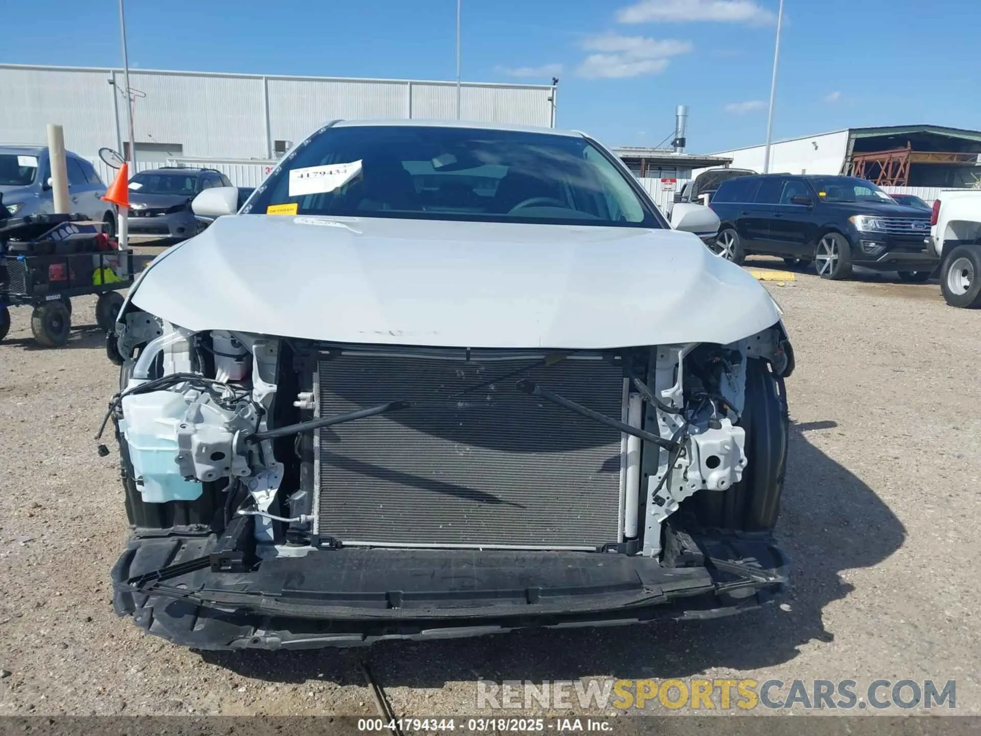 13 fotografías del automóvil dañado 4T1G11AK2RU212191 TOYOTA CAMRY 2024