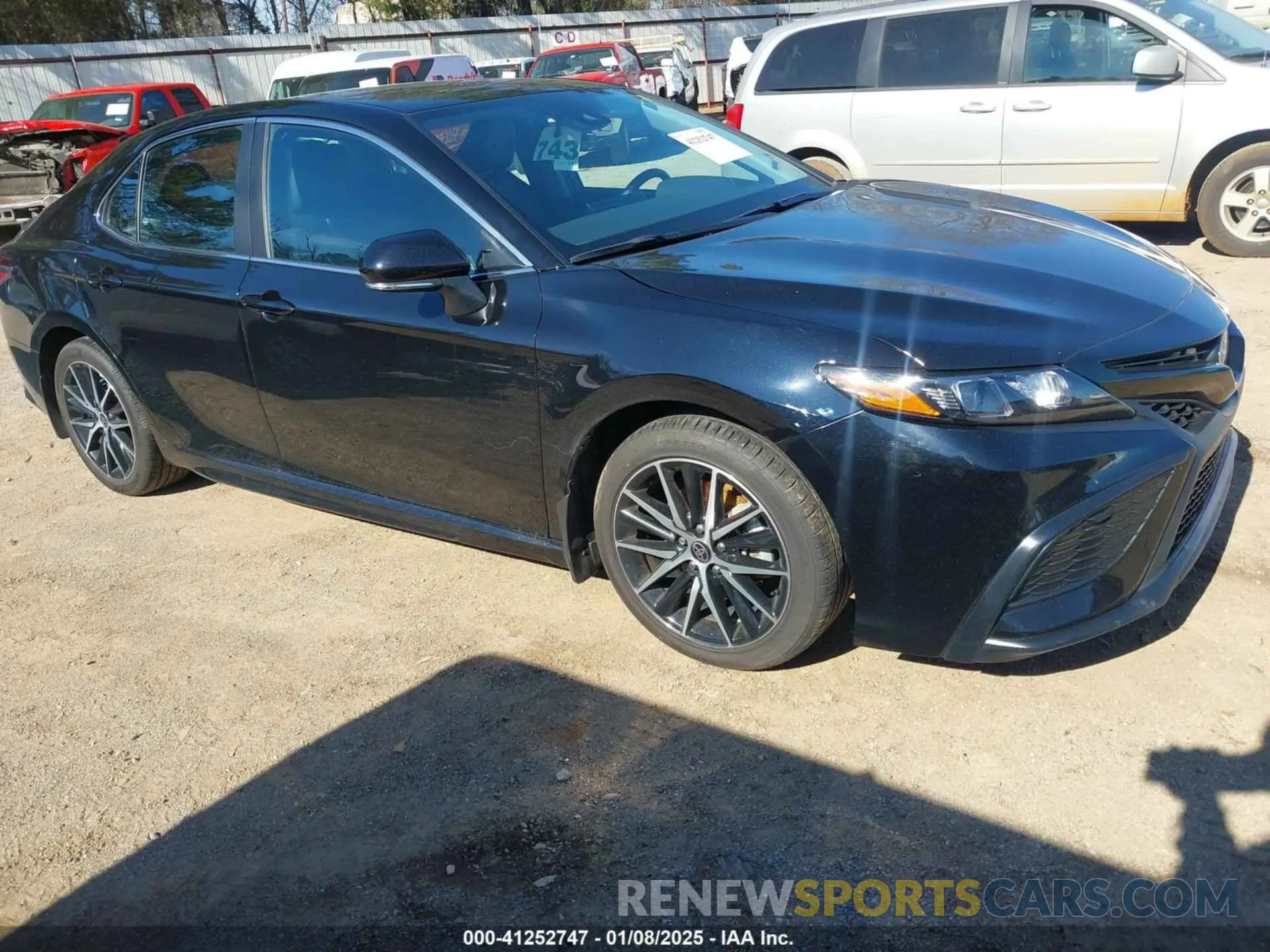 1 fotografías del automóvil dañado 4T1G11AK2RU215382 TOYOTA CAMRY 2024